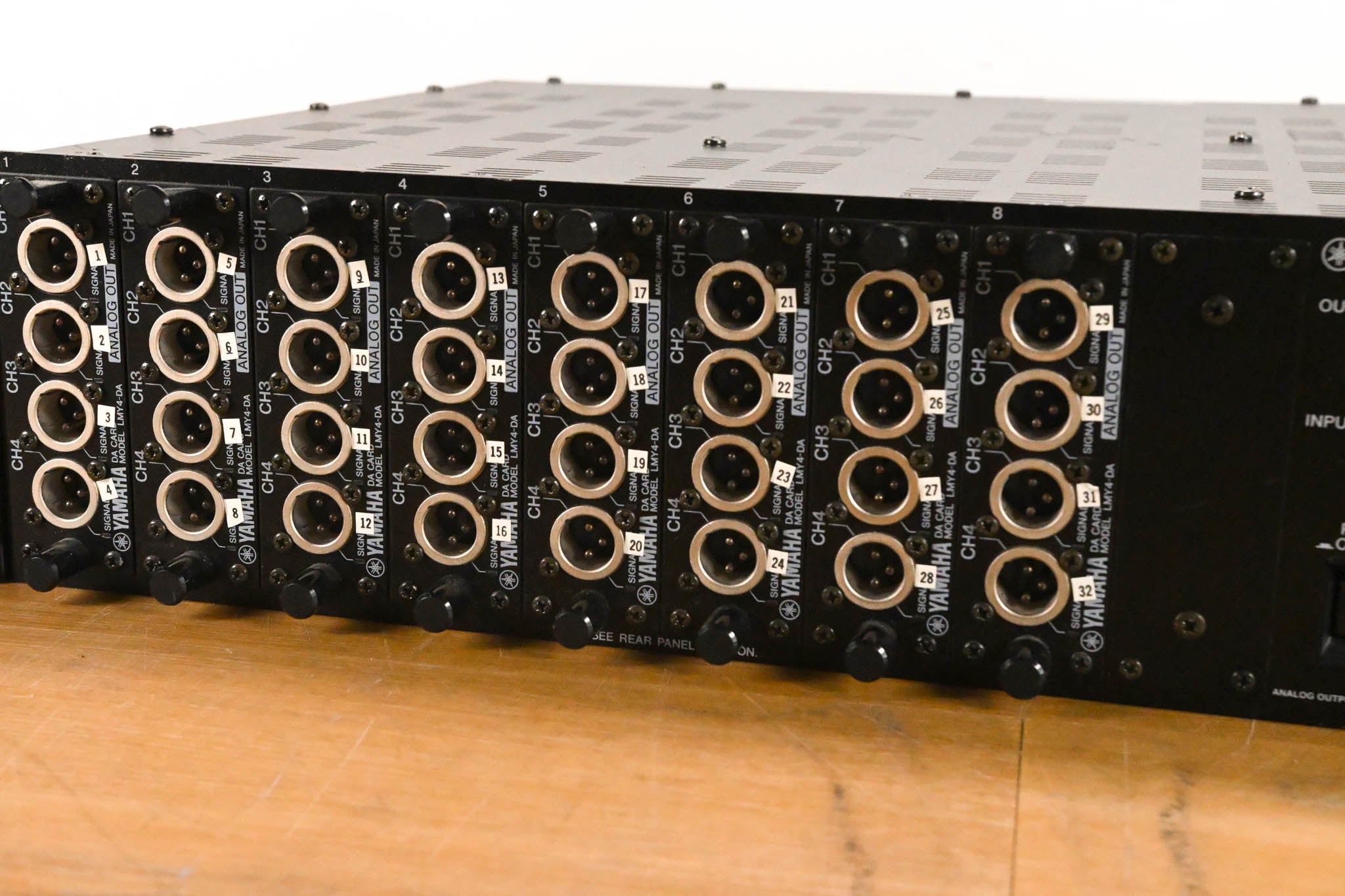 Yamaha AO8-DA8 Analog Output Box