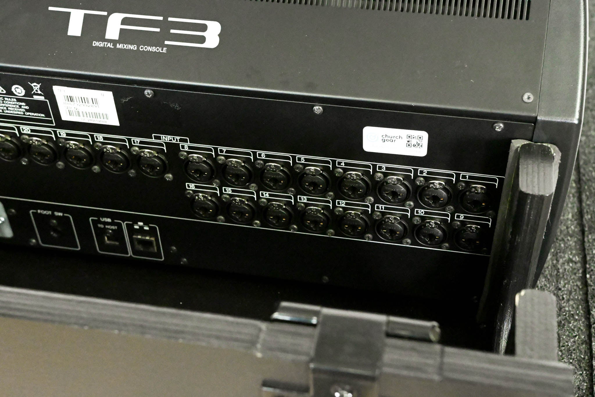 Yamaha TF3 24-Channel Digital Audio Mixer with Road Case