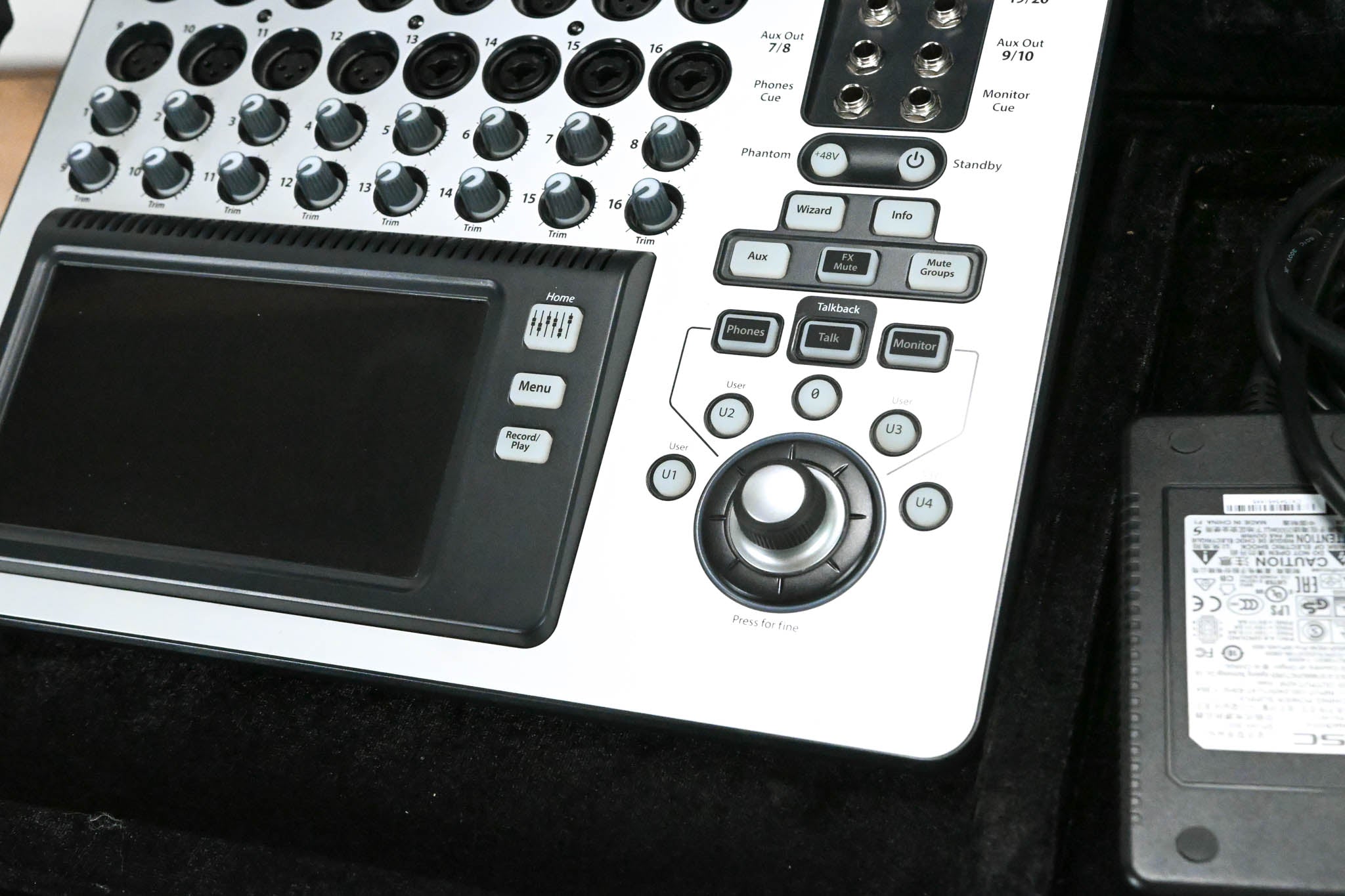 QSC Touchmix-16 Compact Digital Mixer