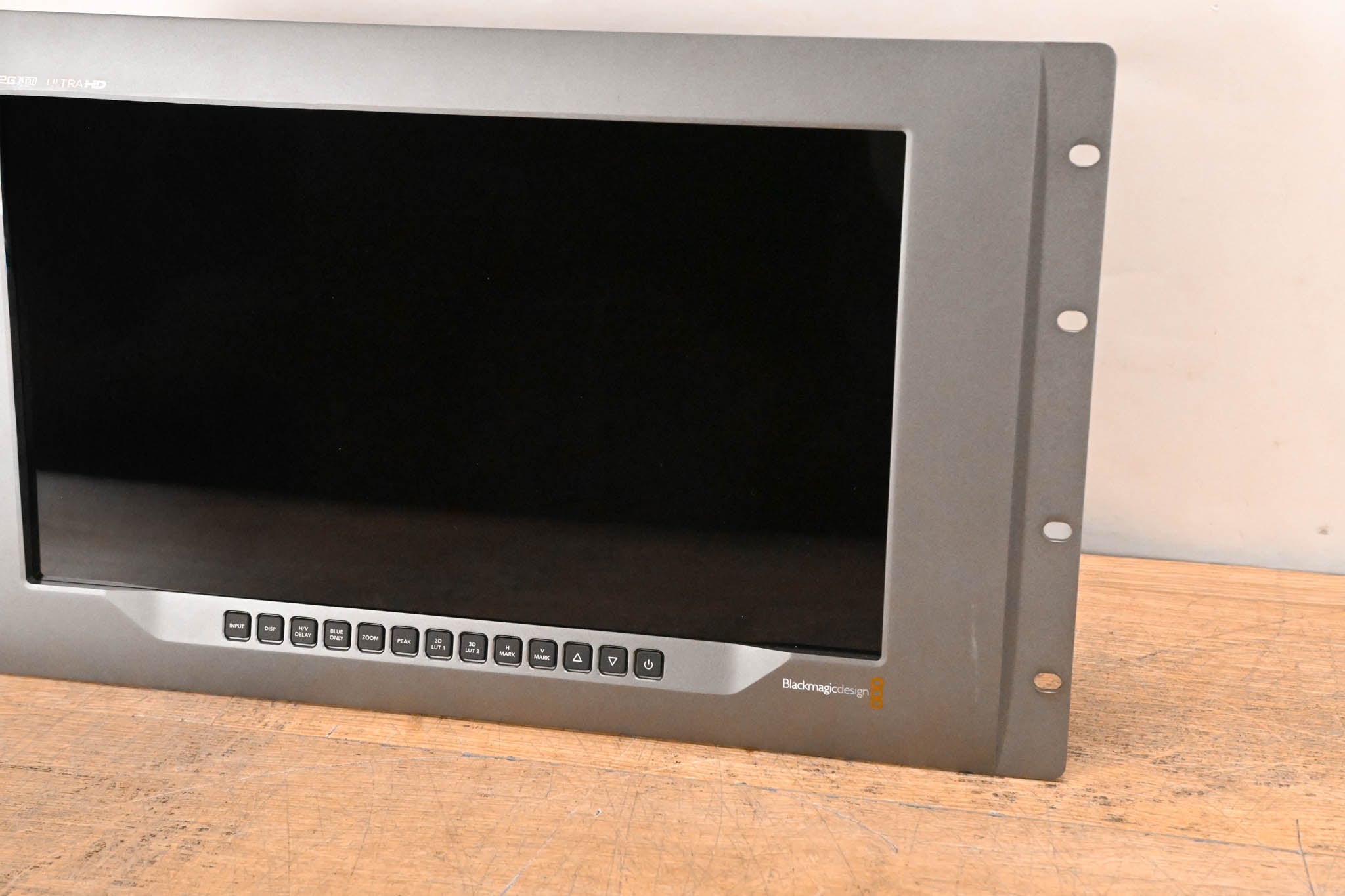 Blackmagic Design SmartView 4K 15.6" UltraHD Broadcast Monitor