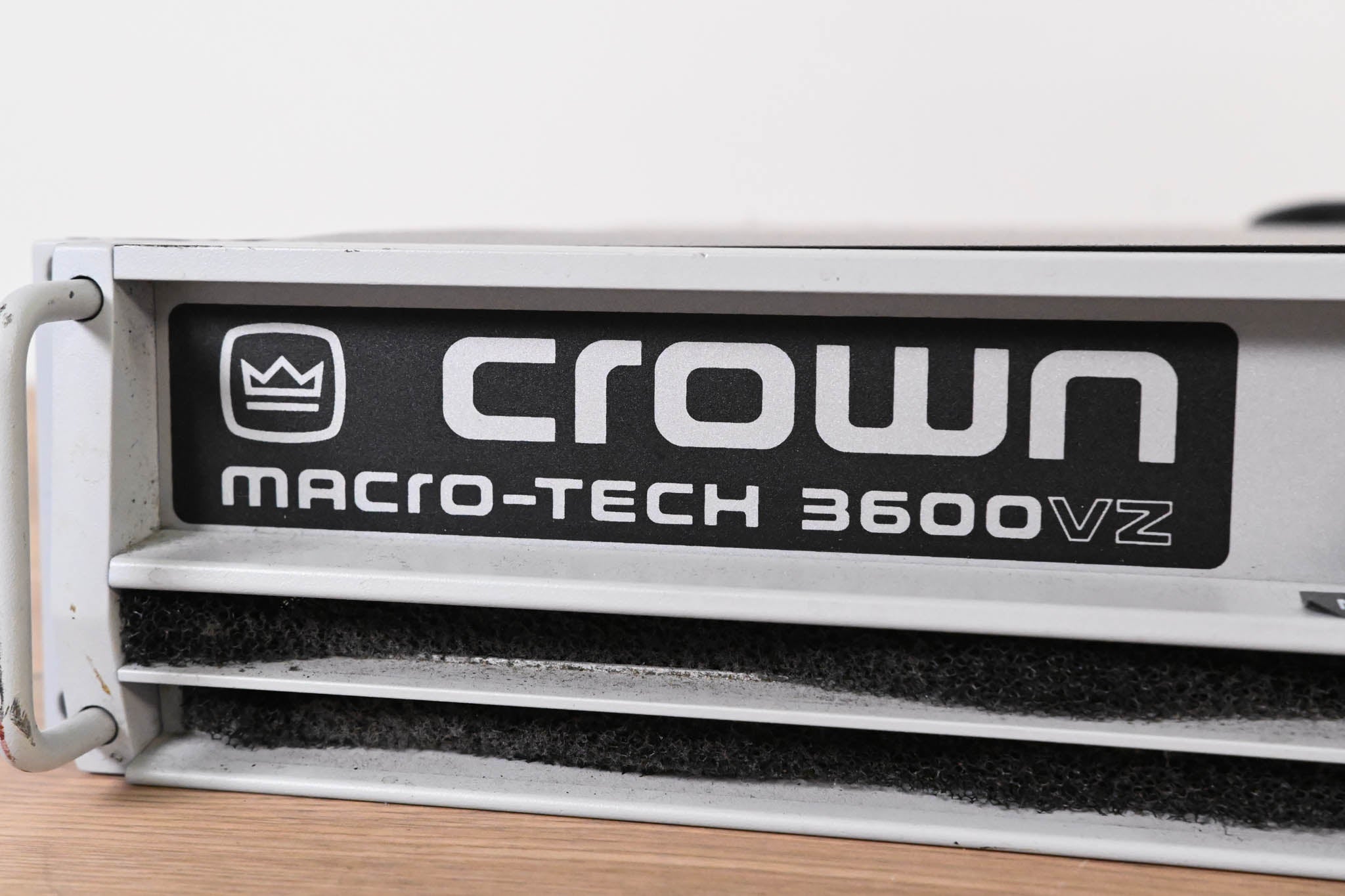 Crown Macro-Tech 3600VZ 2-Channel Power Amplifier