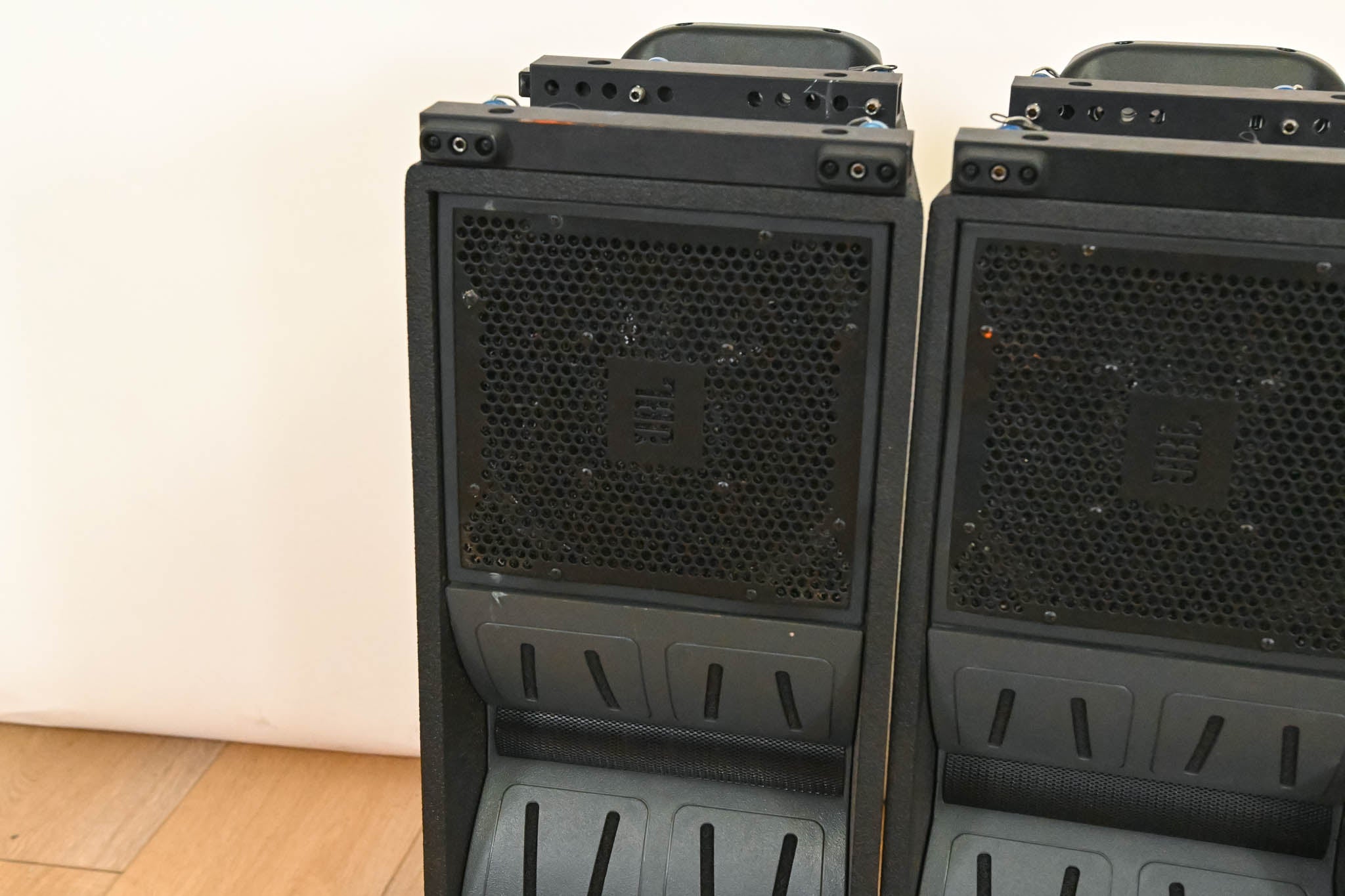 JBL VT4886 Dual 6.5" Passive Compact Line Array Loudspeakers (PAIR)