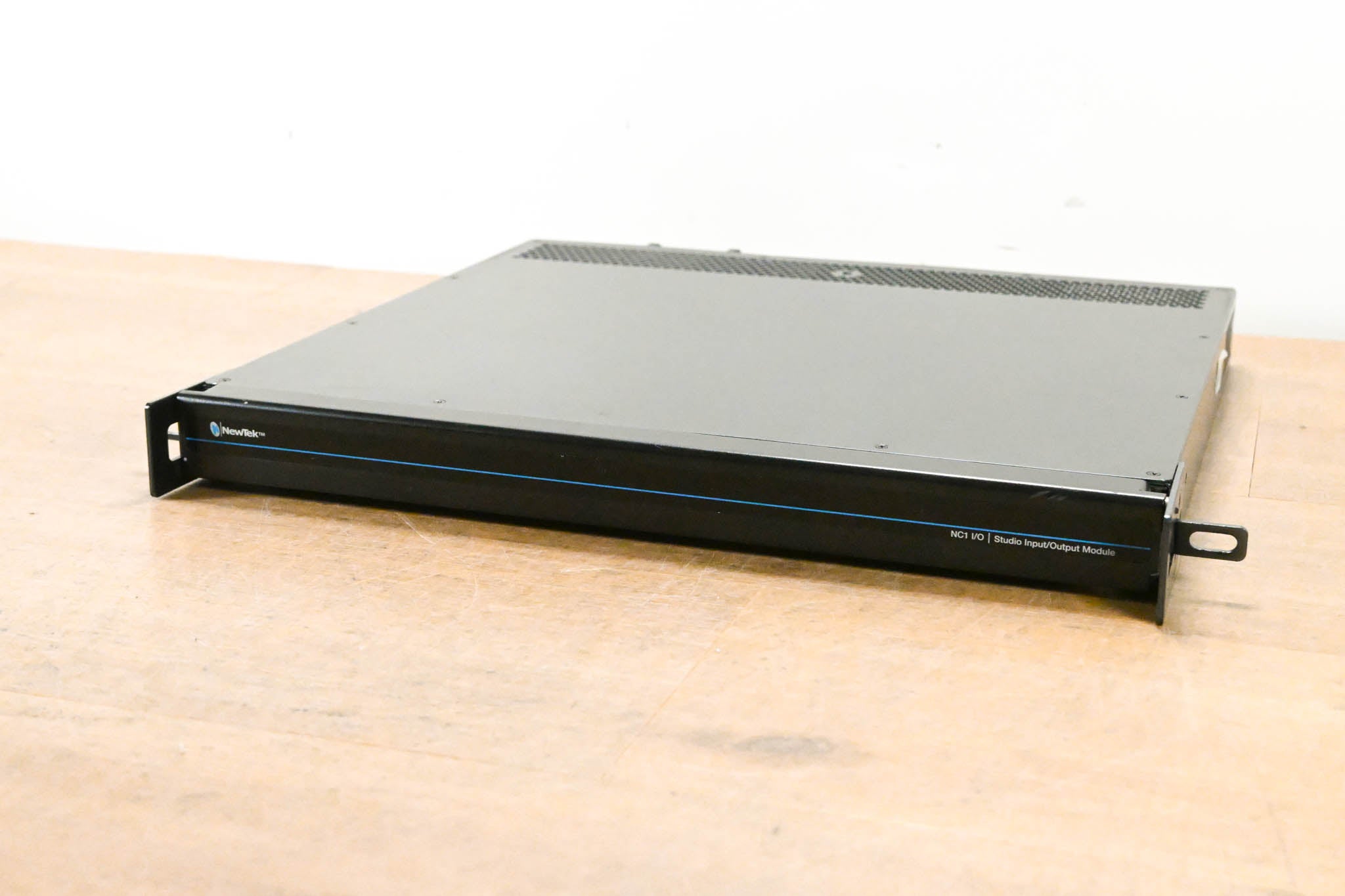 NewTek (Vizrt) NC1 I/O Studio Input/Output Module
