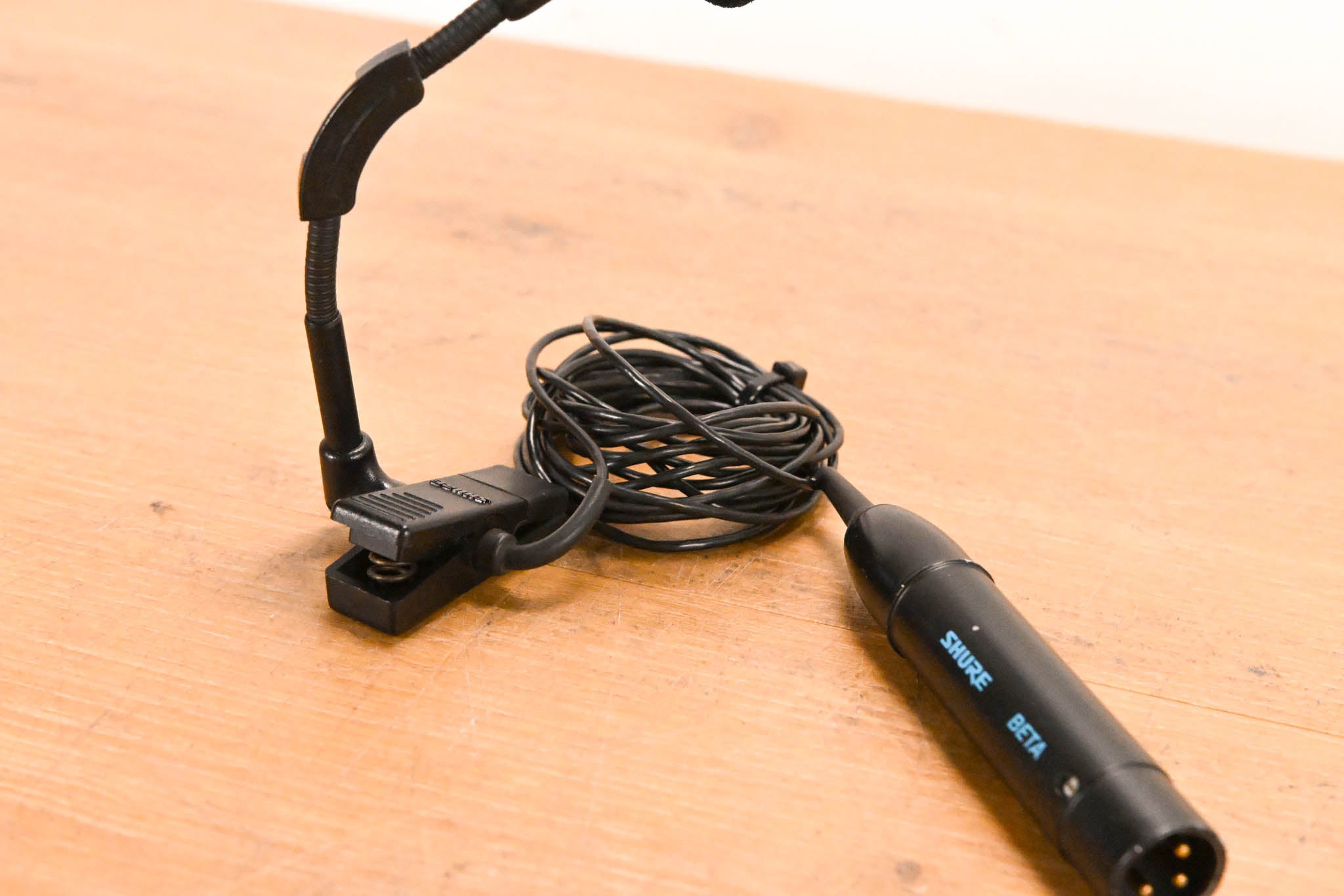 Shure Beta 98H/C Miniature Cardioid Condenser Instrument Microphone