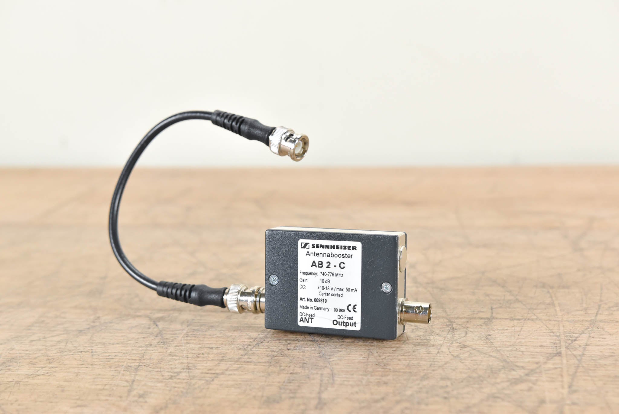 Sennheiser AB2-C Antenna Booster - C Range: 740-776 MHz