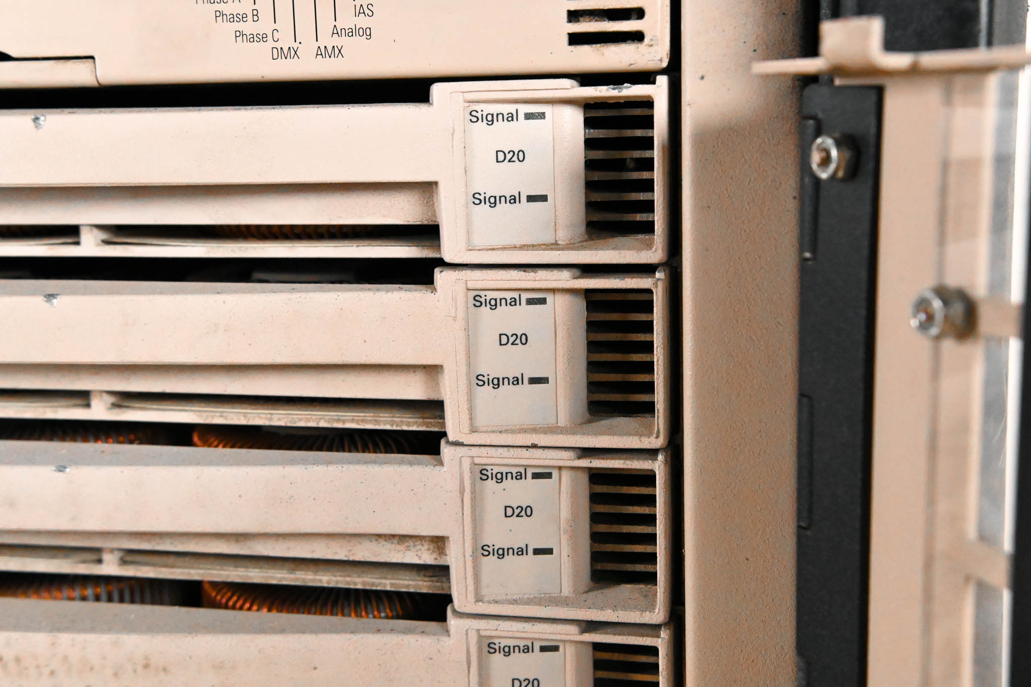 ETC SP-1220B Sensor Dimmer Rack with 6x D20 Modules
