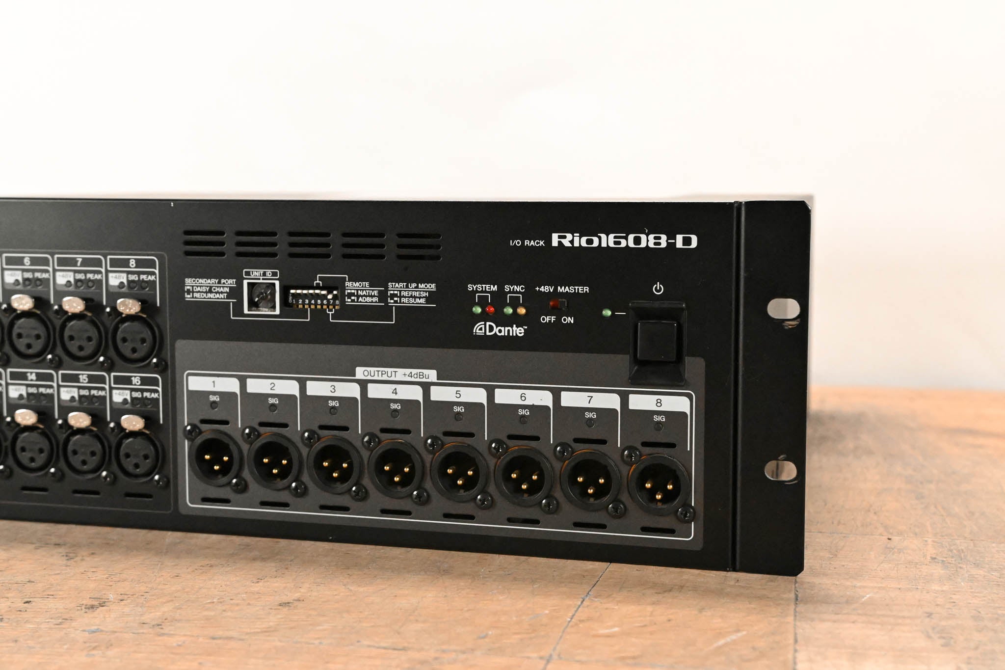 Yamaha Rio1608-D 16x8 Remote Stage Box