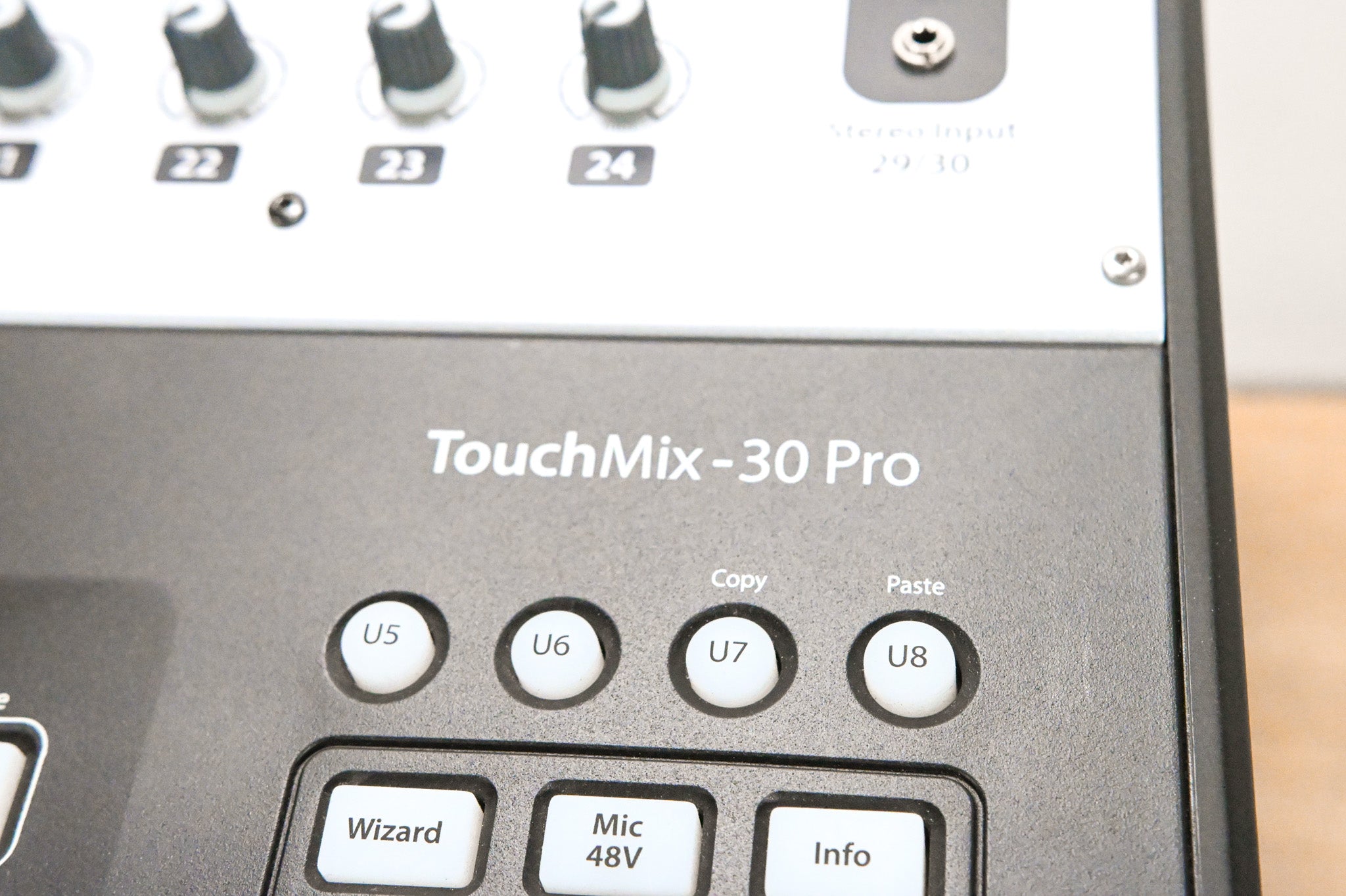 QSC Touchmix-30 Pro 32-Channel Professional Digital Mixer