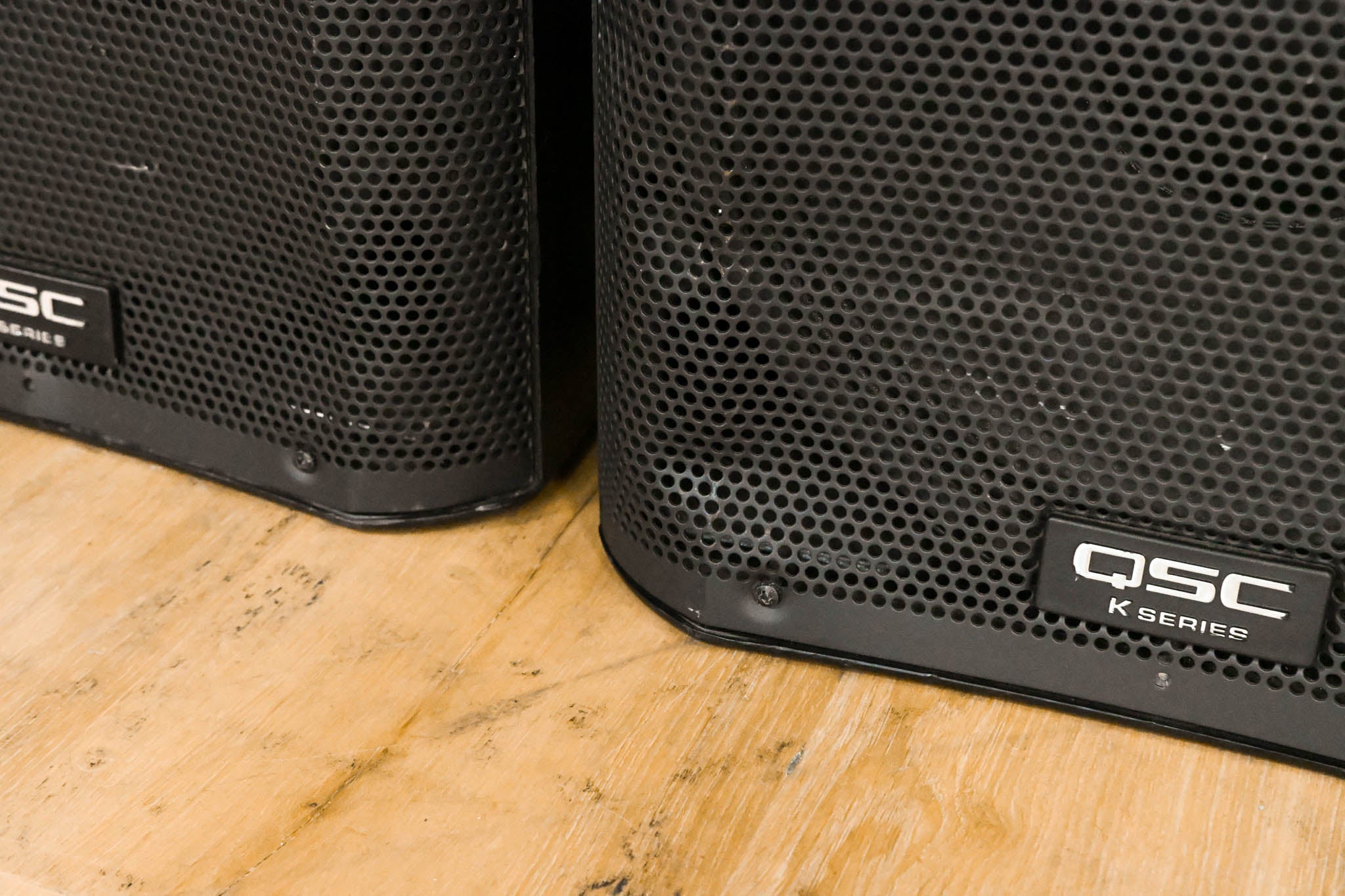 QSC K12 2-Way 1000W Powered Lightweight Loudspeaker (PAIR)