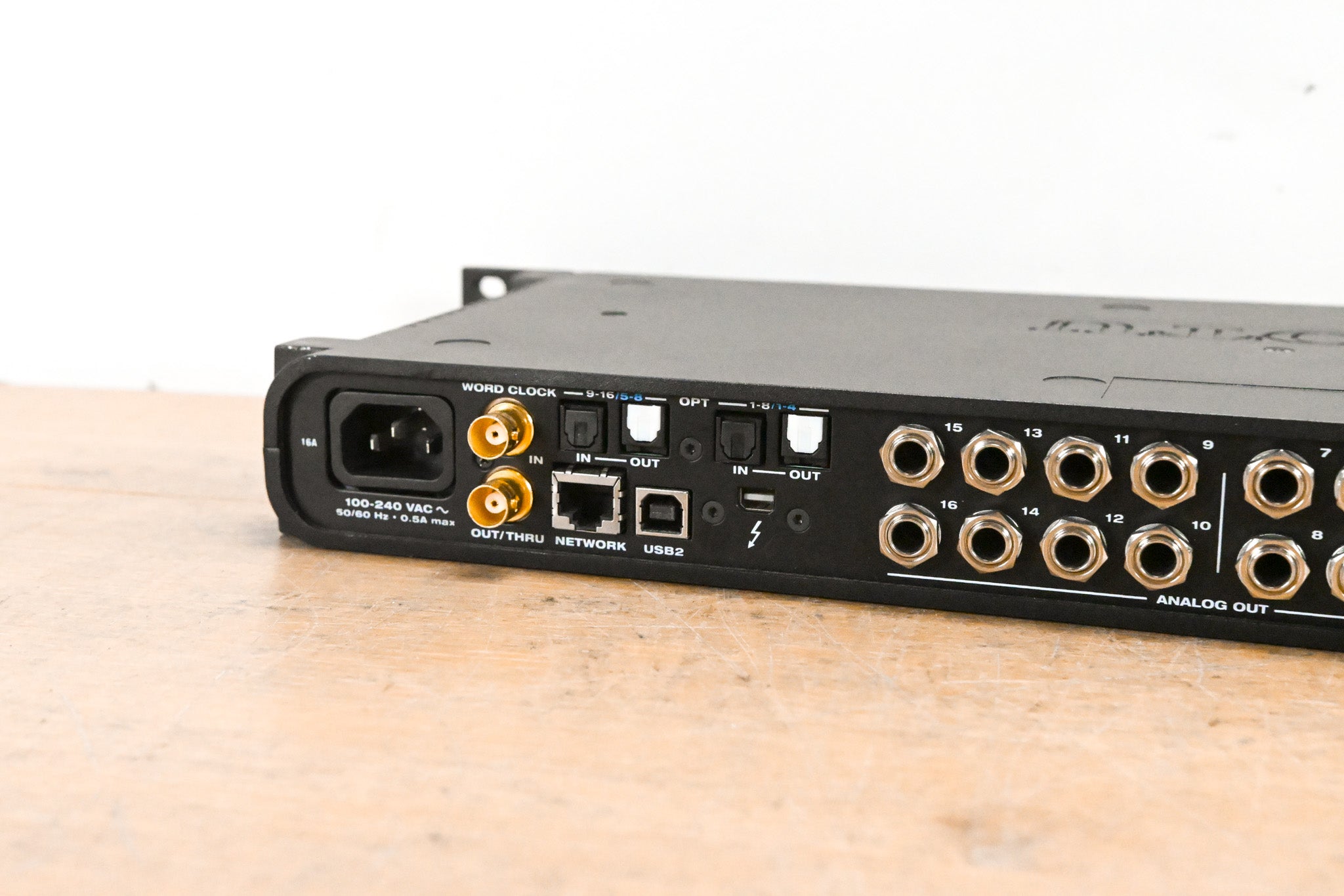 MOTU 16A 32x32 Thunderbolt / USB 2.0 Audio Interface with AVB