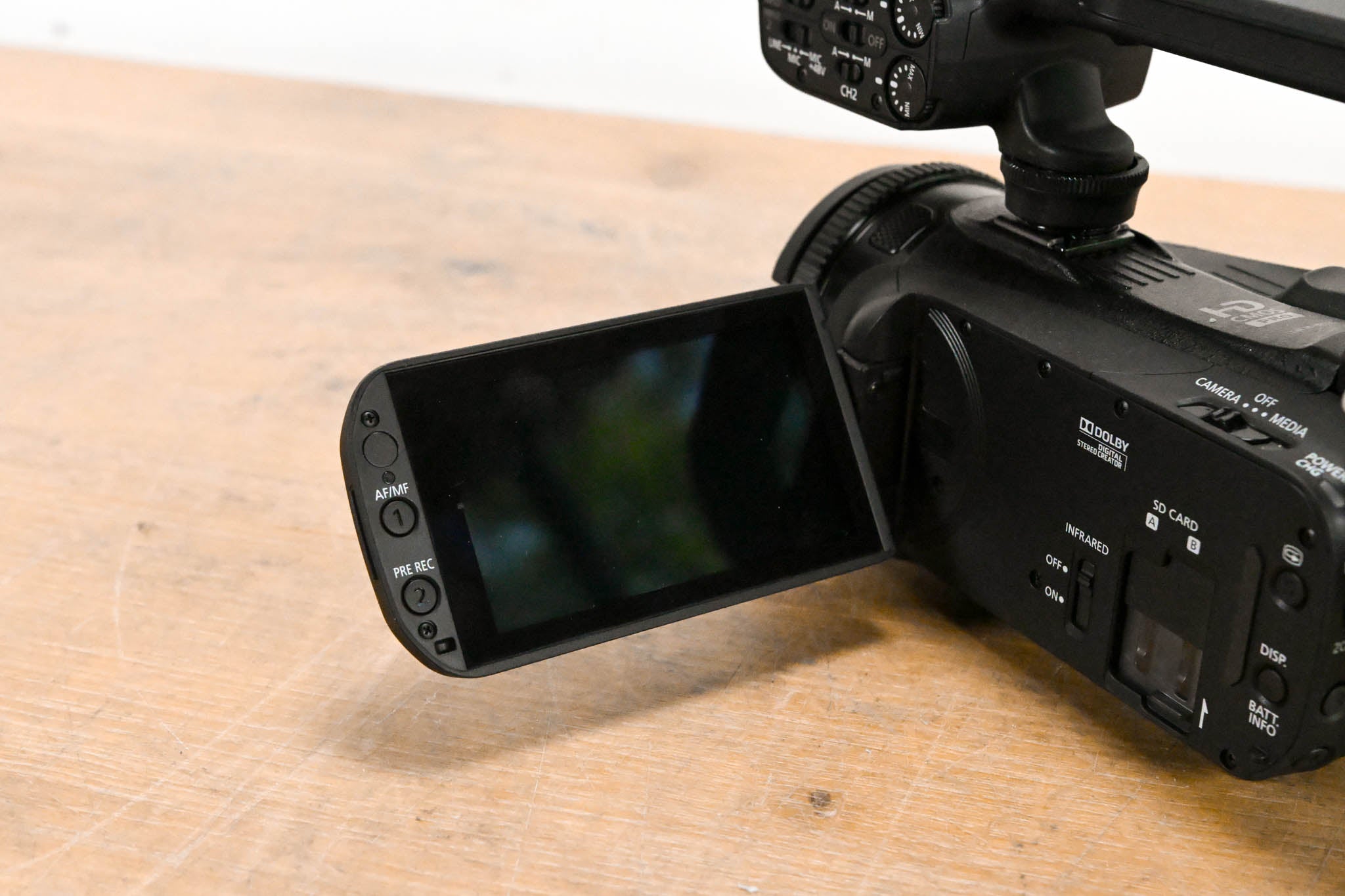 Canon XA35 HD Professional Camcorder w/ XLR Handle & HD/SD-SDI Output