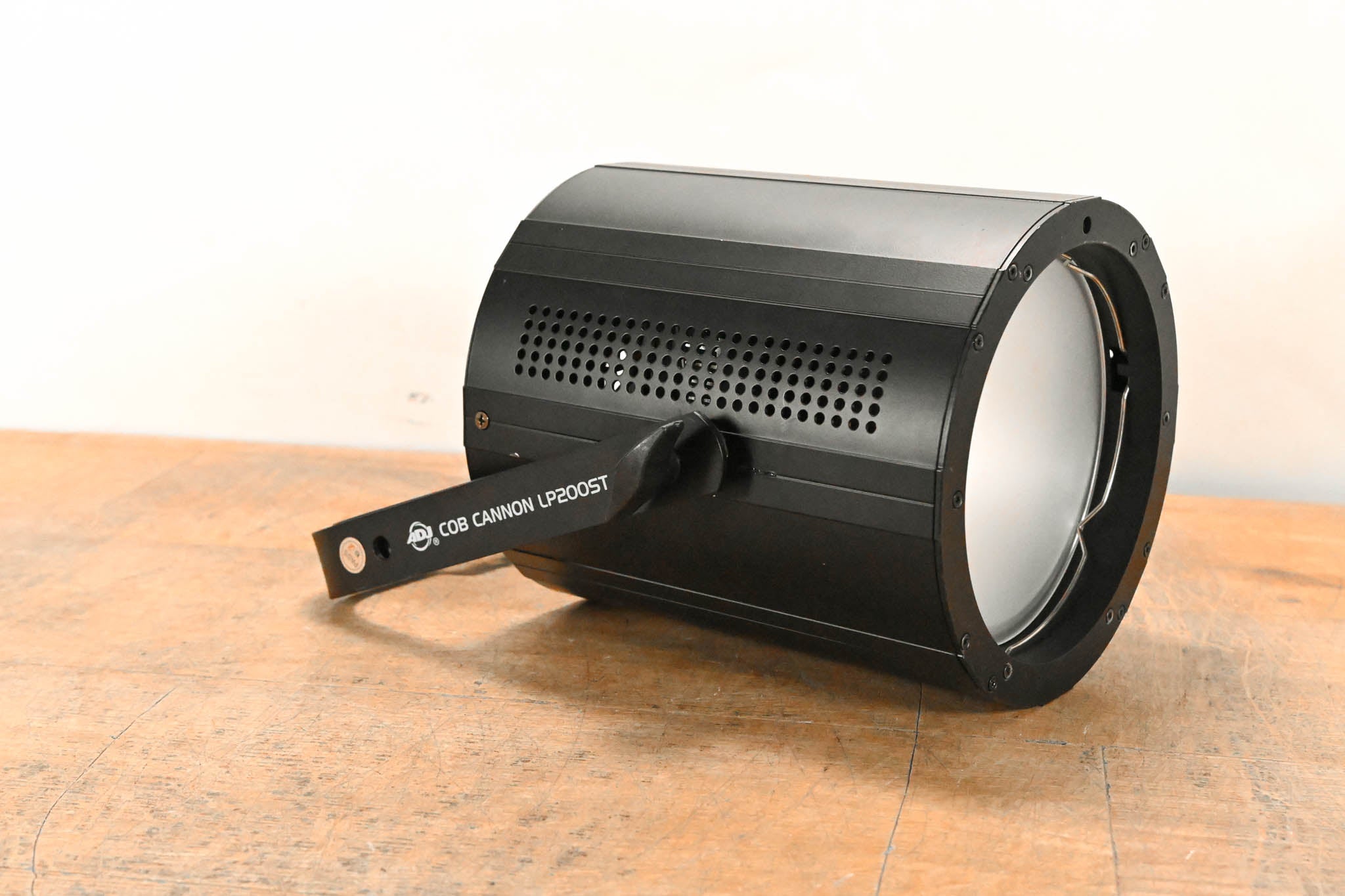ADJ COB Cannon LP200ST 200W Chip On Board Color Mixing Wash Fixture