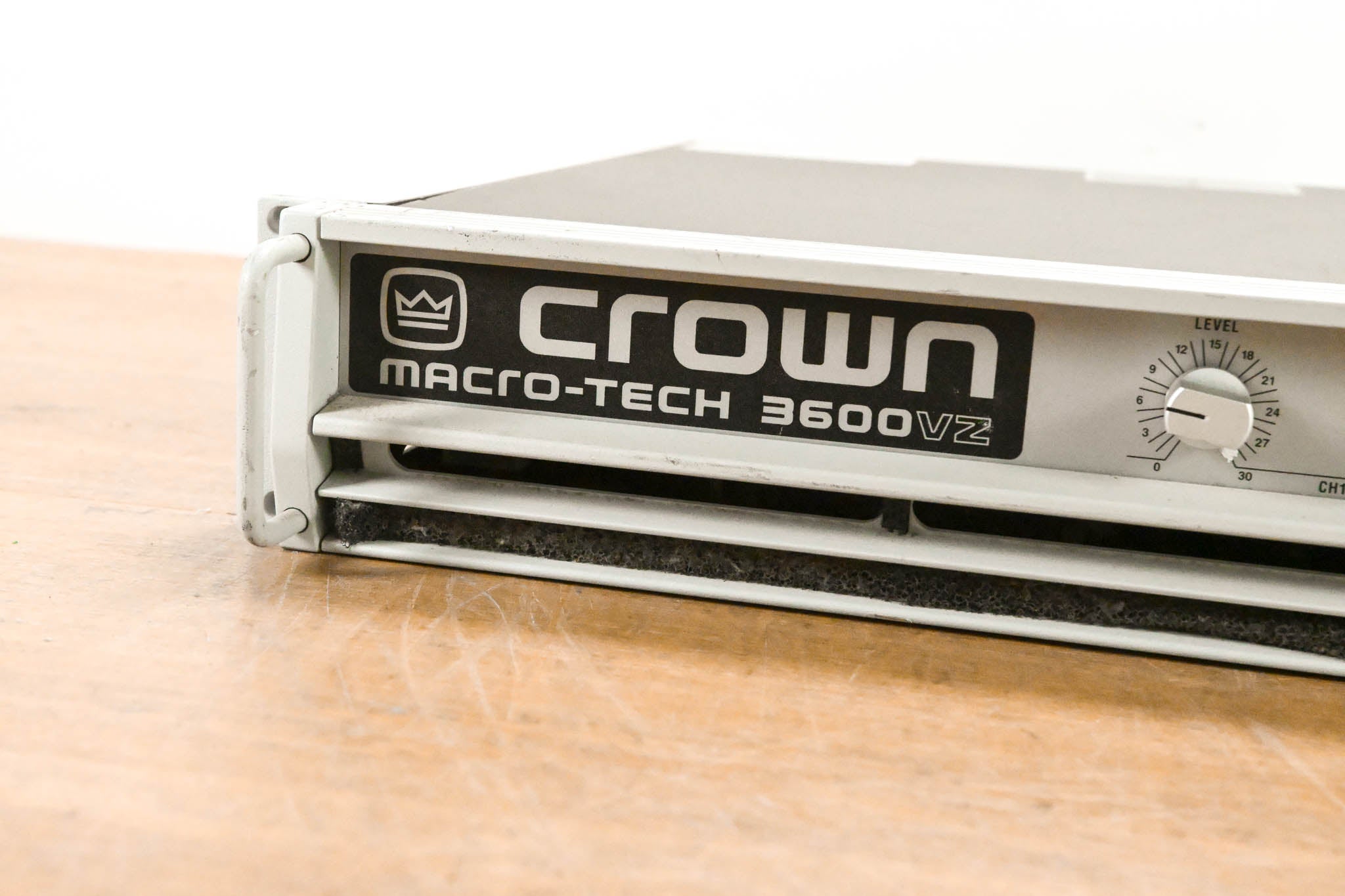 Crown Macro-Tech 3600VZ 2-Channel Power Amplifier