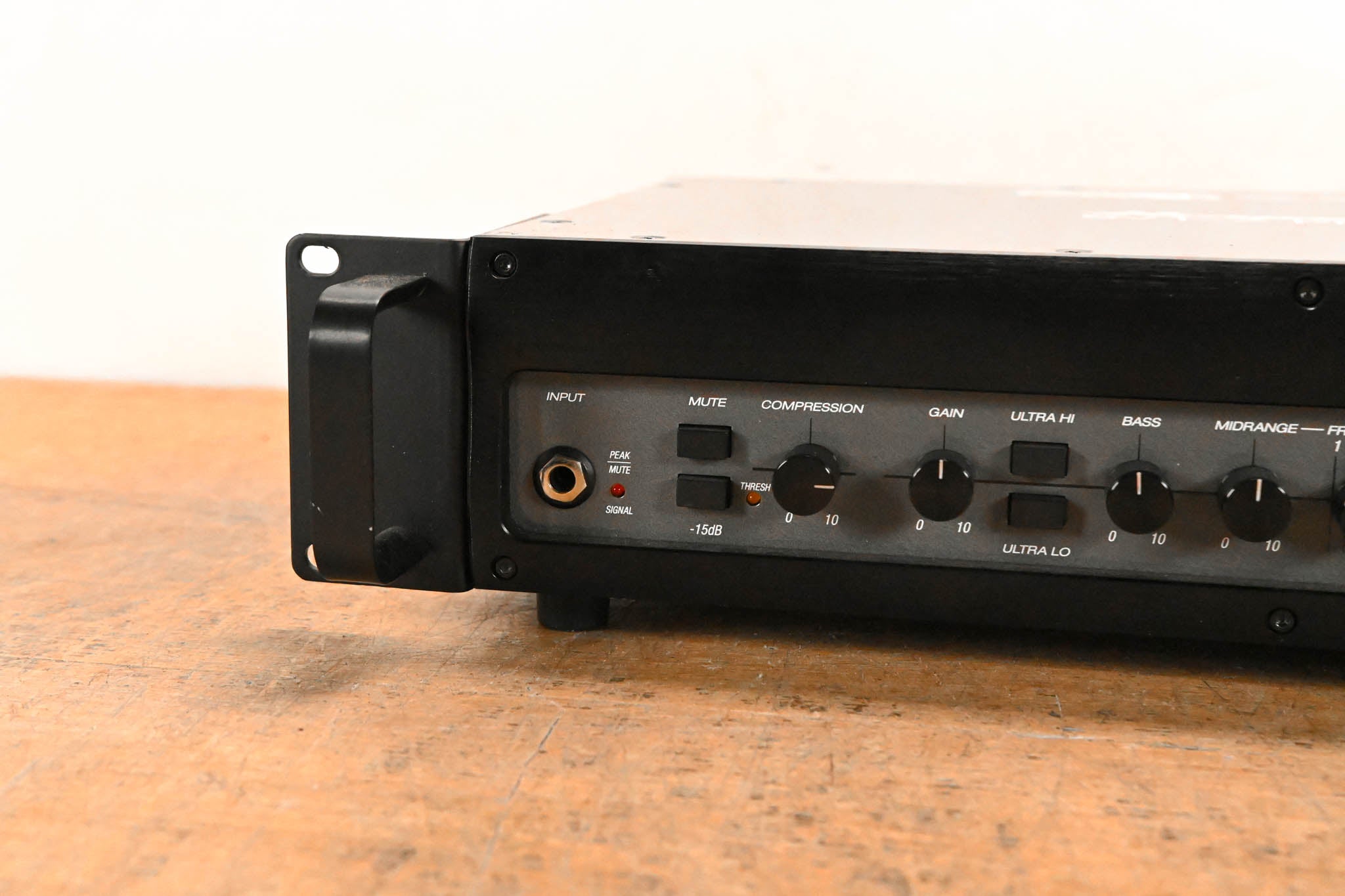 Ampeg SVT-7 PRO 1000W Bass Amp Head
