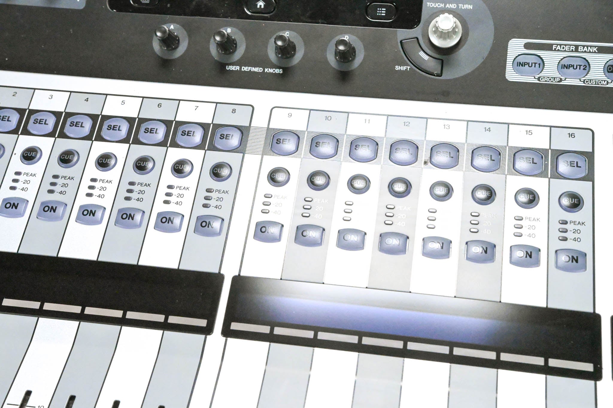 Yamaha TF1 16-Channel Digital Mixing Console