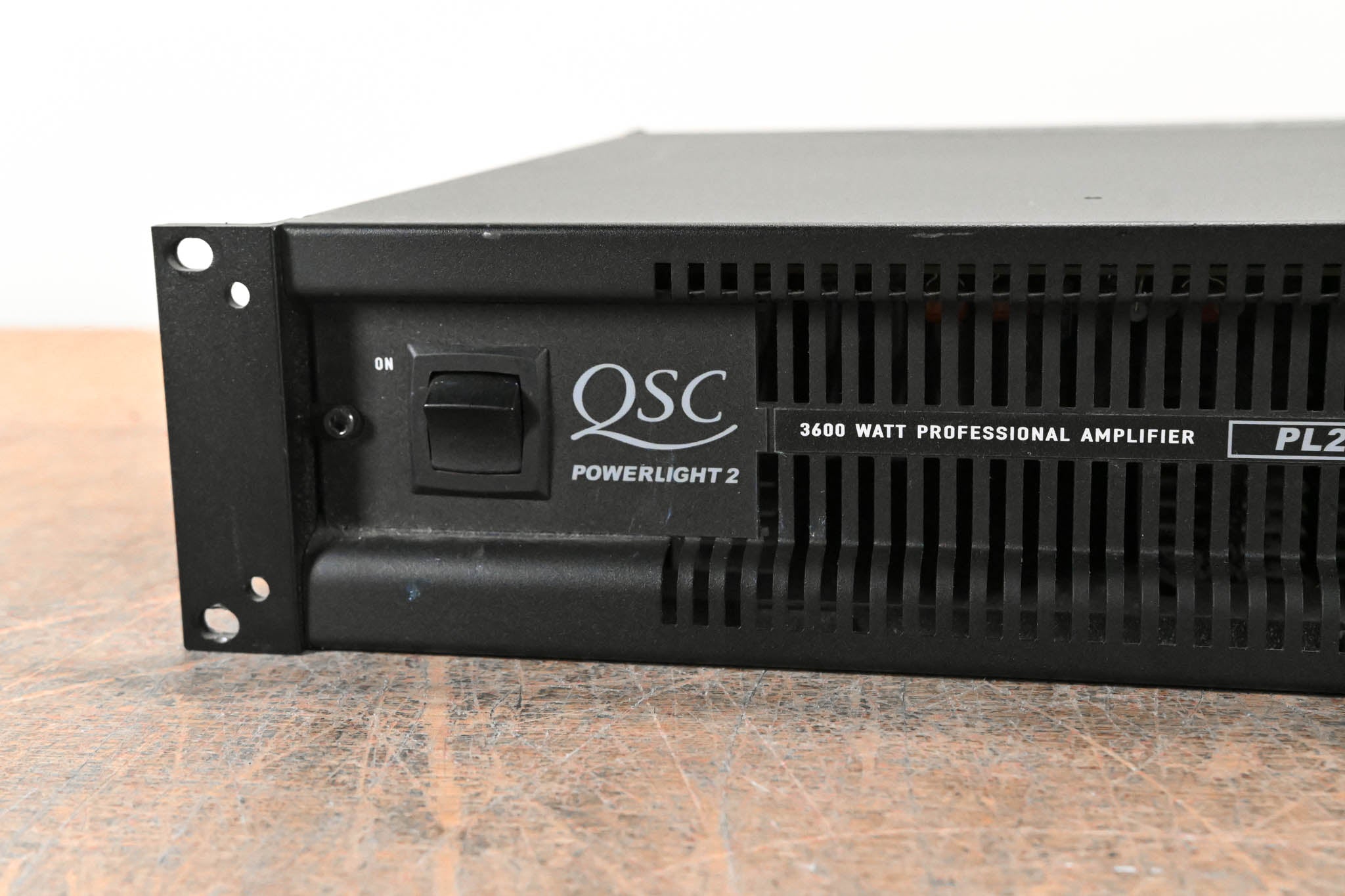 QSC PL236 PowerLight 2 Series 2-Channel Power Amplifier