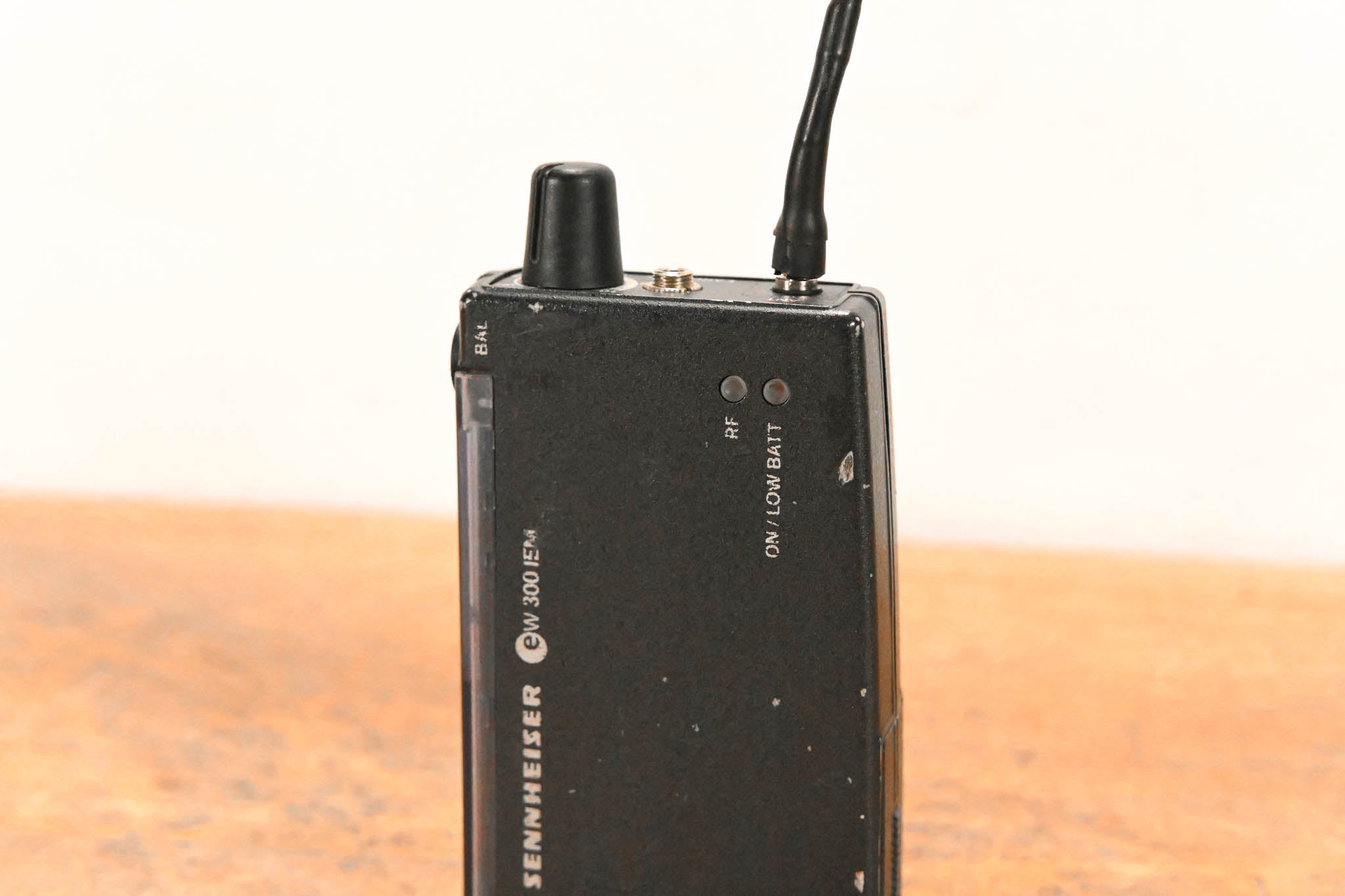Sennheiser ew 300 IEM Wireless IEM System 518-550 MHz (NO POWER SUPPLY)