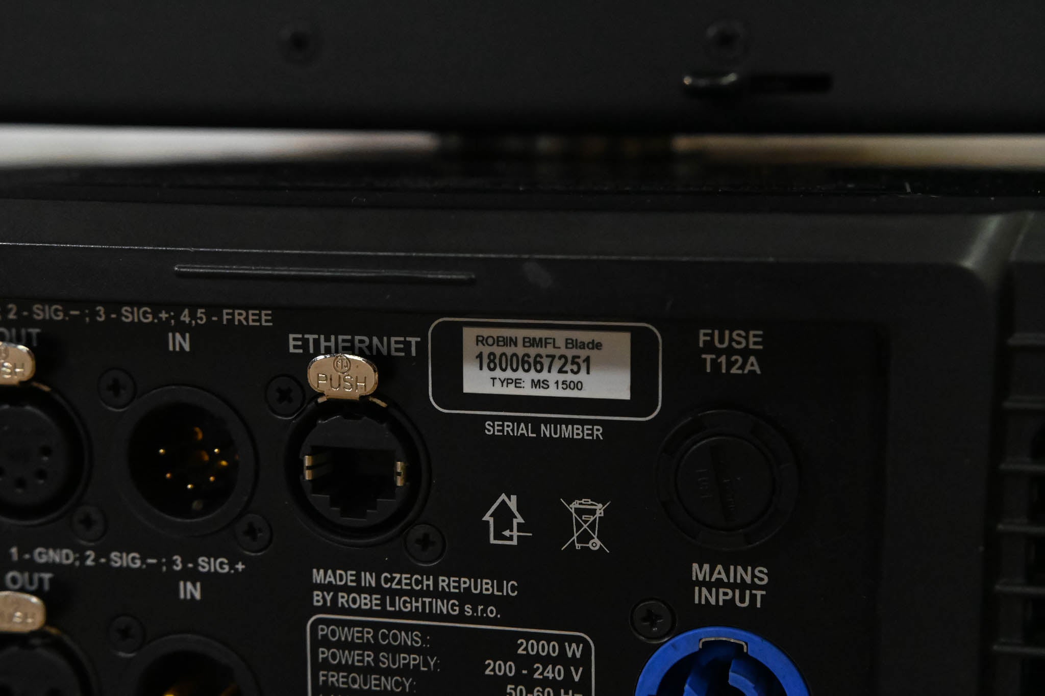 Robe ROBIN BMFL Blade Discharge Lamp Moving Light