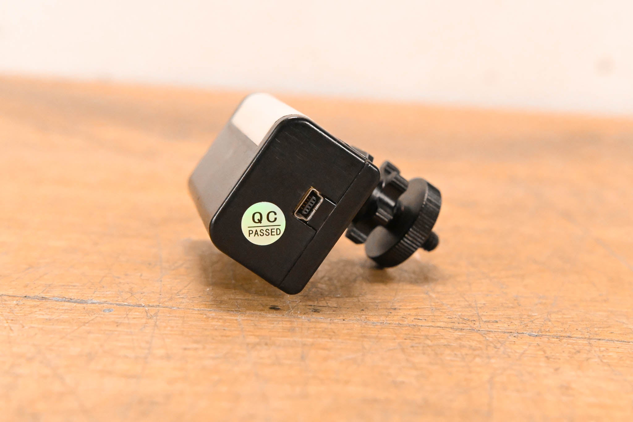 Marshall V-LCD-TB Camera-Top Tally Box