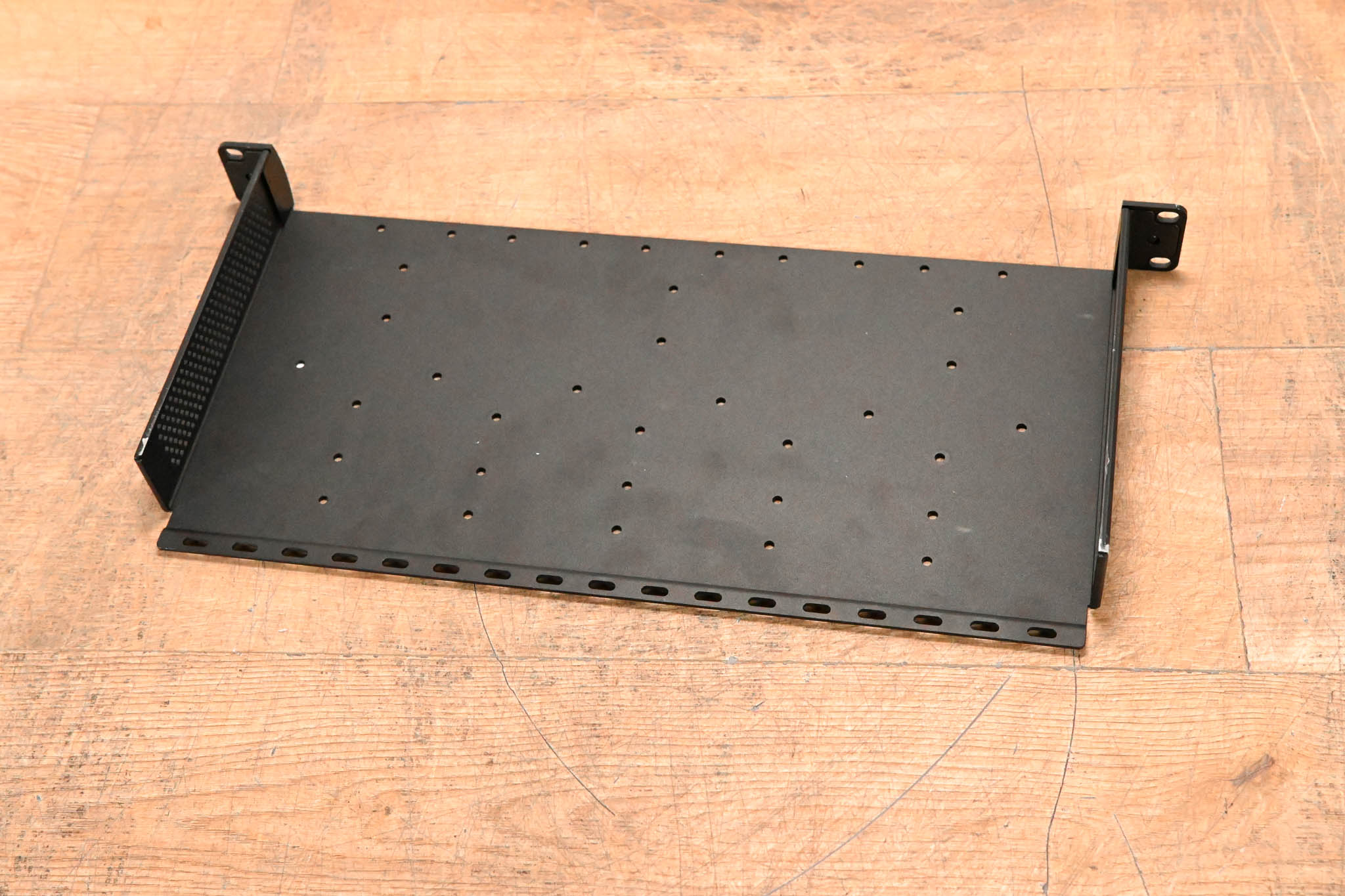 Blackmagic Design Universal Rack Shelf