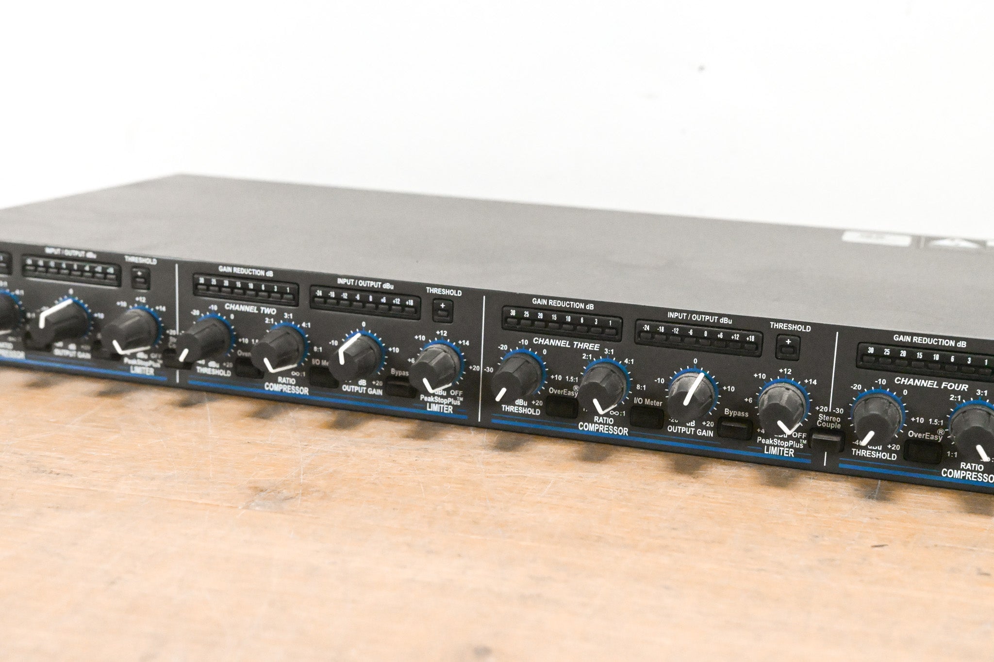 dbx 1046 Quad Compressor/Limiter