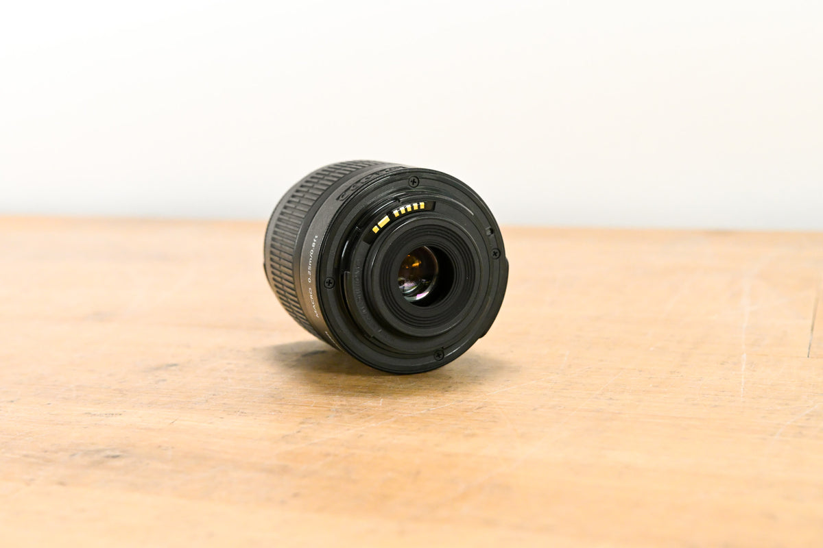 Canon EF-S 18-55mm f/3.5-5.6 IS II Lens