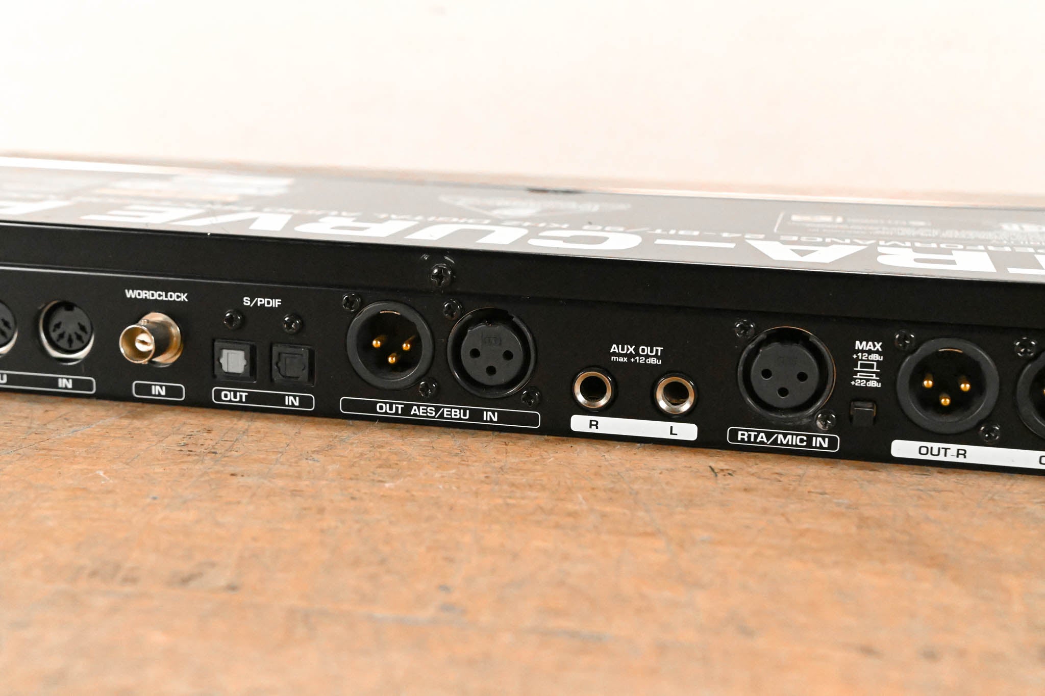 Behringer Ultracurve Pro DEQ2496 Equalizer and Mastering Processor