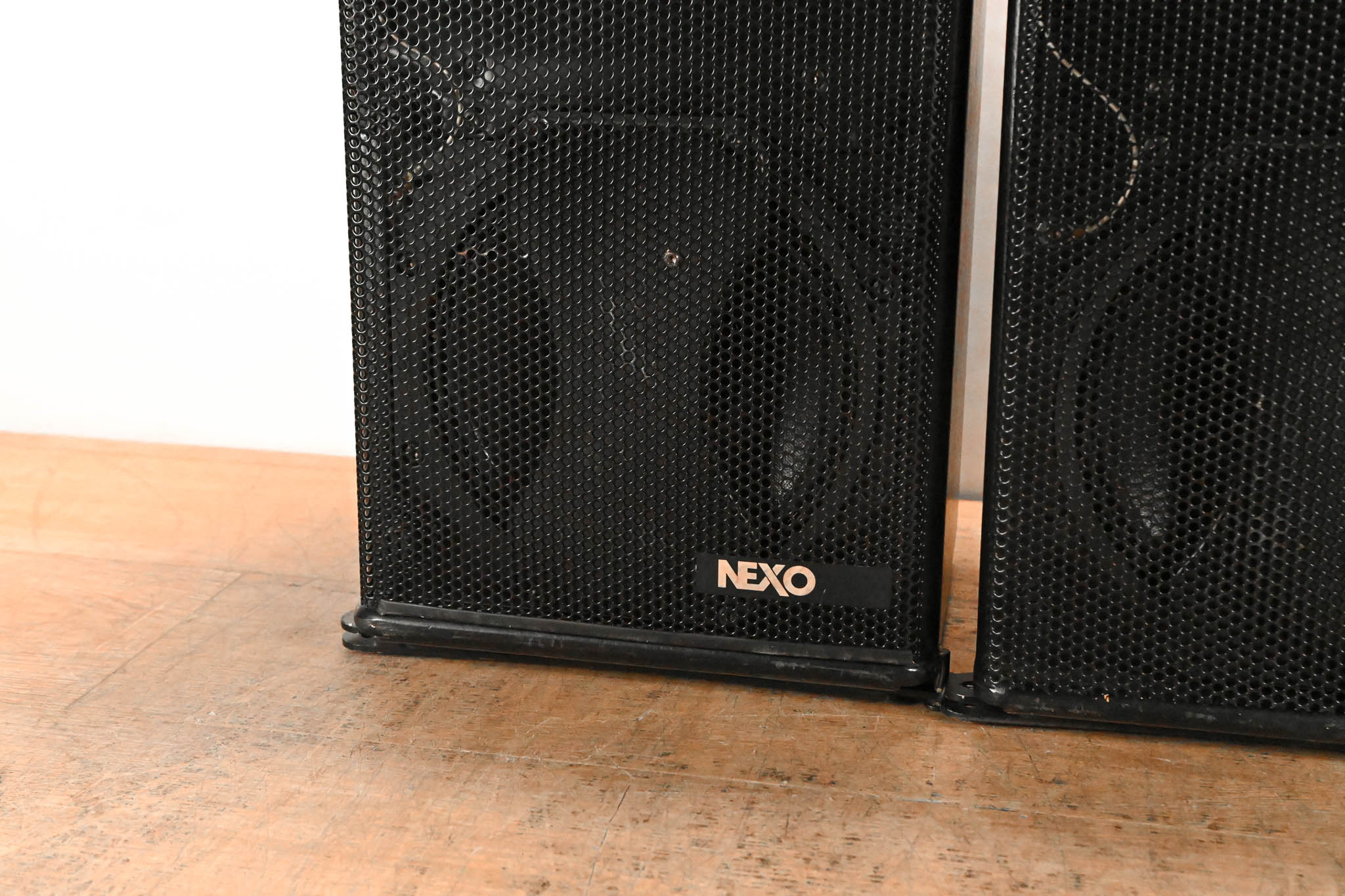 NEXO GEO S805 Compact High-Output Array Module (PAIR)
