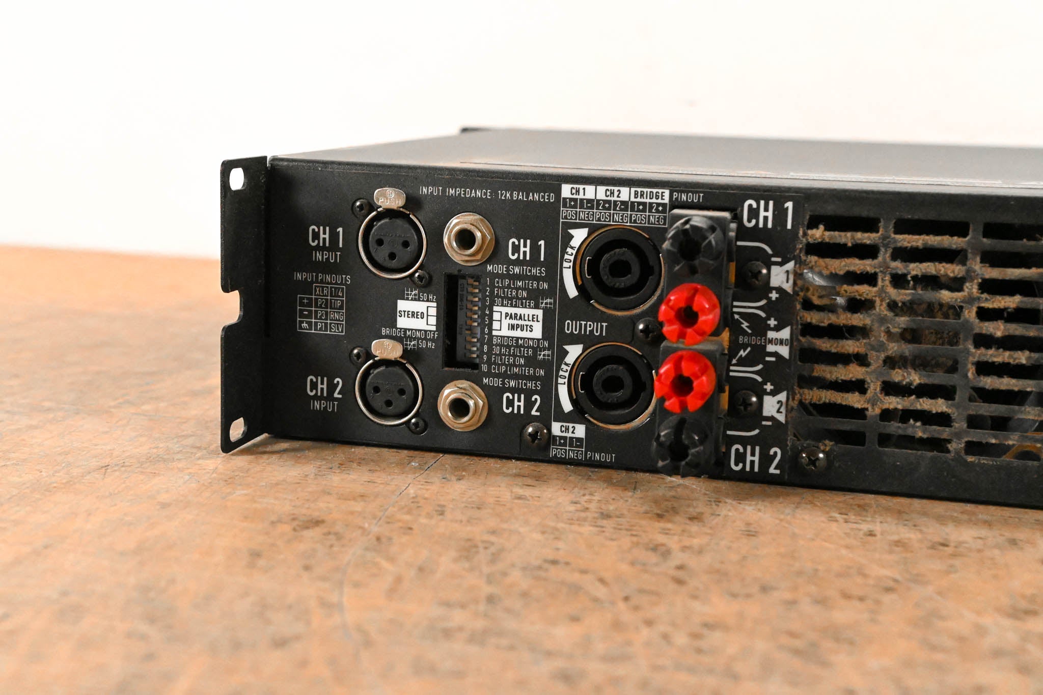 QSC PLX1202 2-Channel Power Amplifier