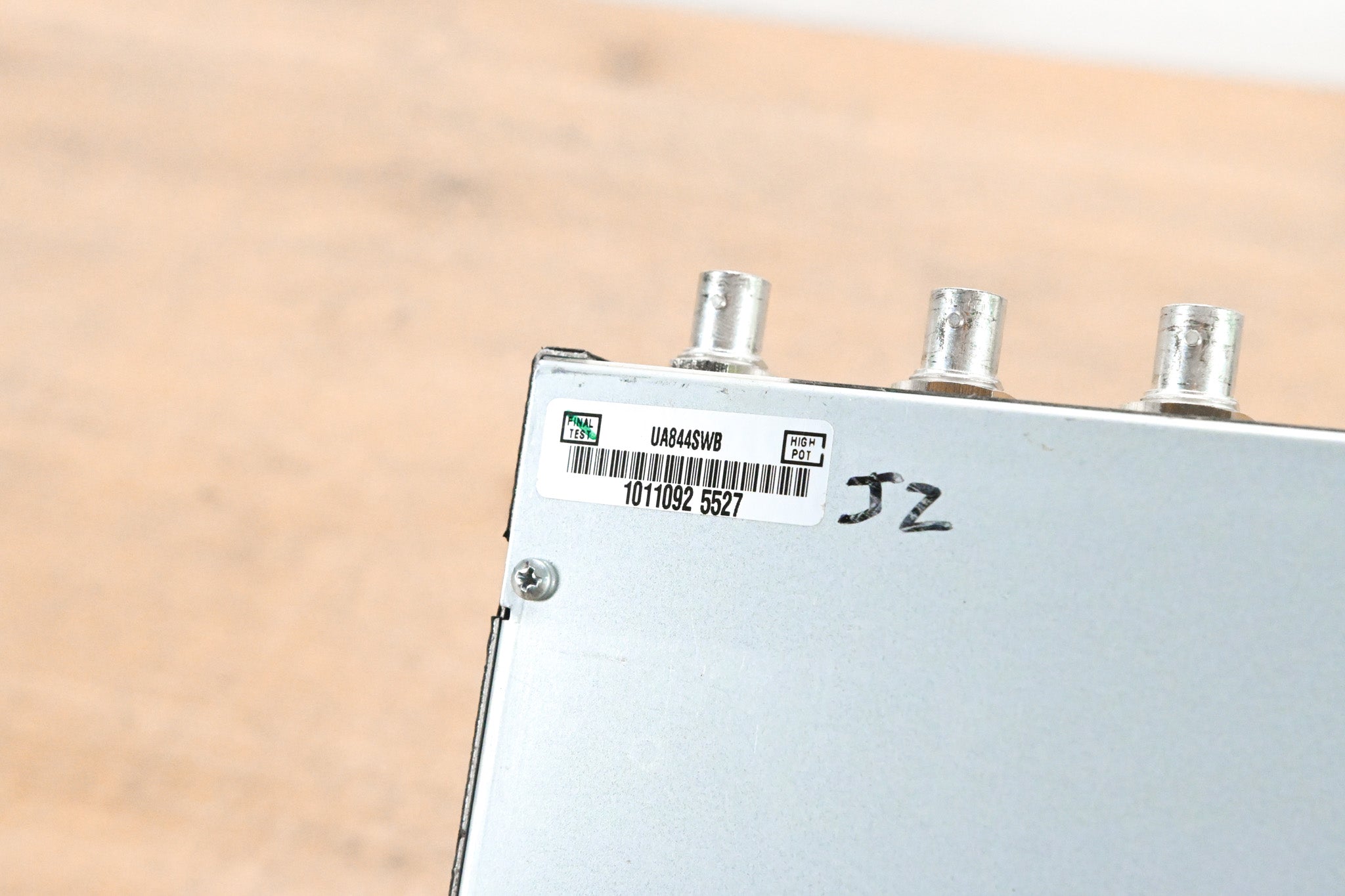Shure UA844SWB Antenna Distribution System - 470-952 MHz (NO PSU)