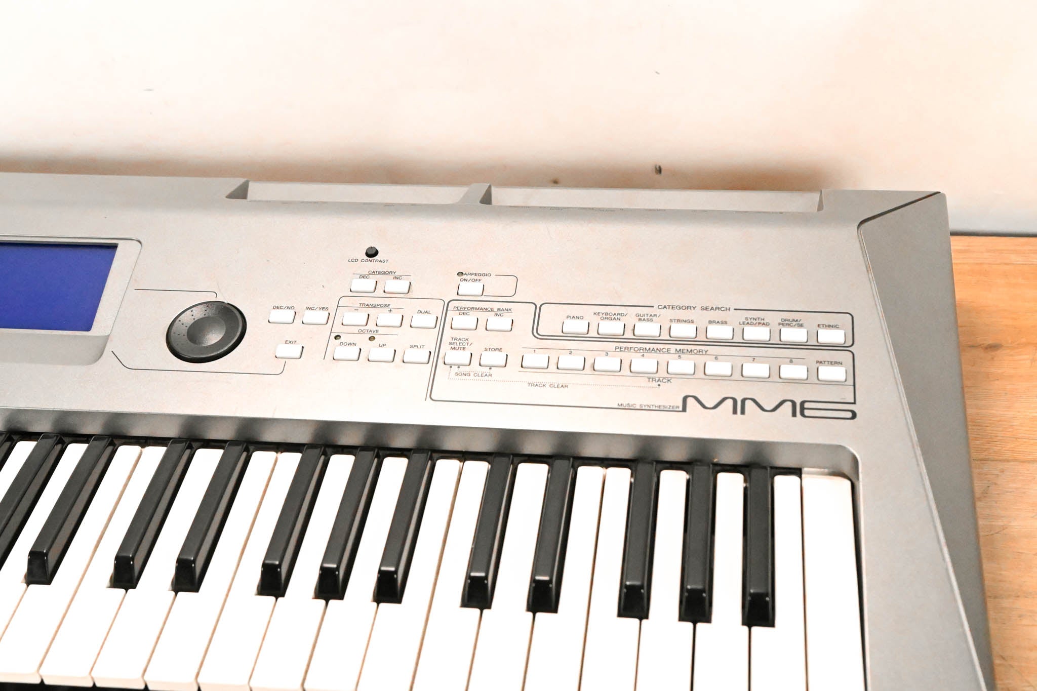 Yamaha MM6 61-Key Synthesizer Keyboard (NO POWER SUPPLY)
