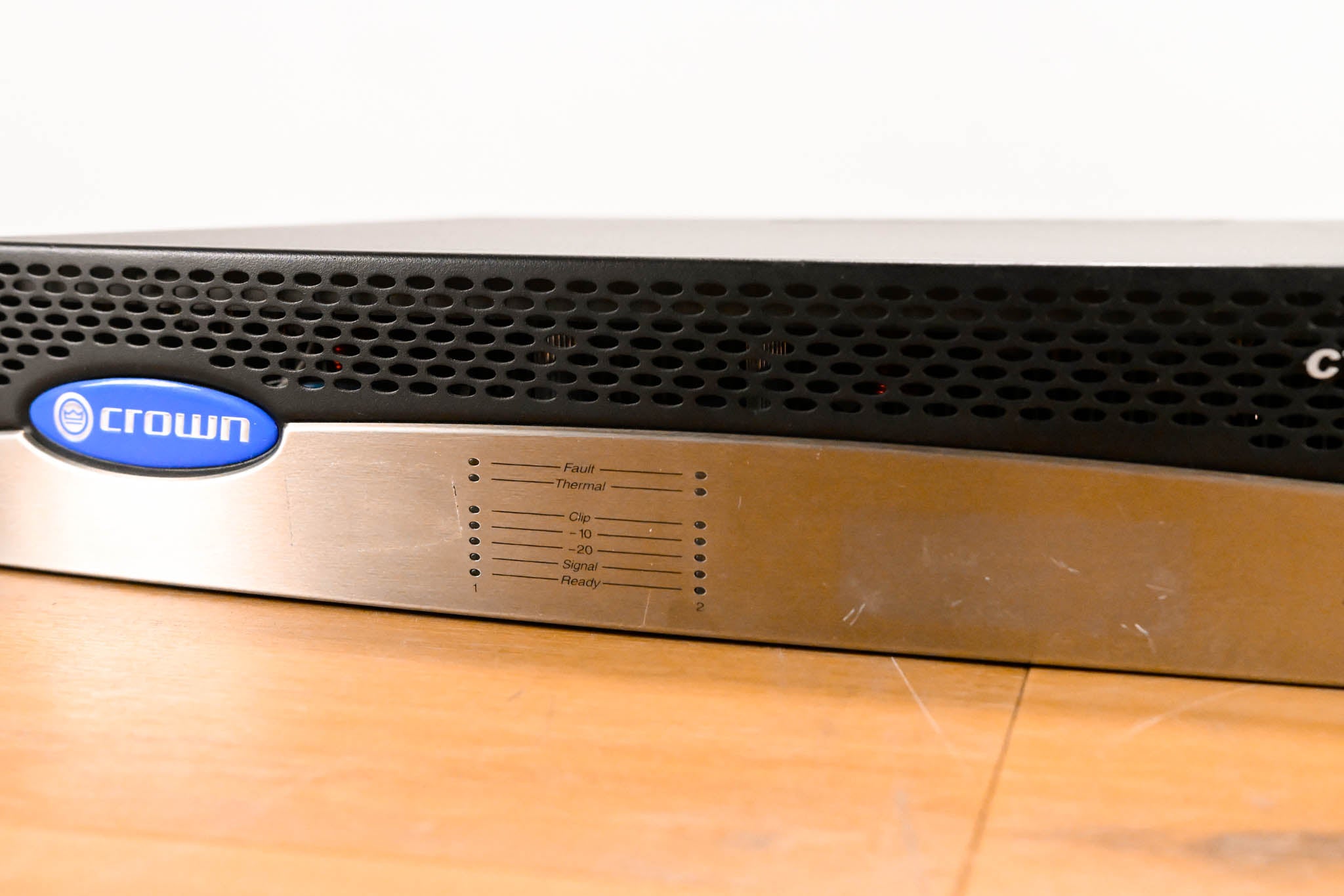 Crown CTs 1200 Two-Channel 600W Power Amplifier