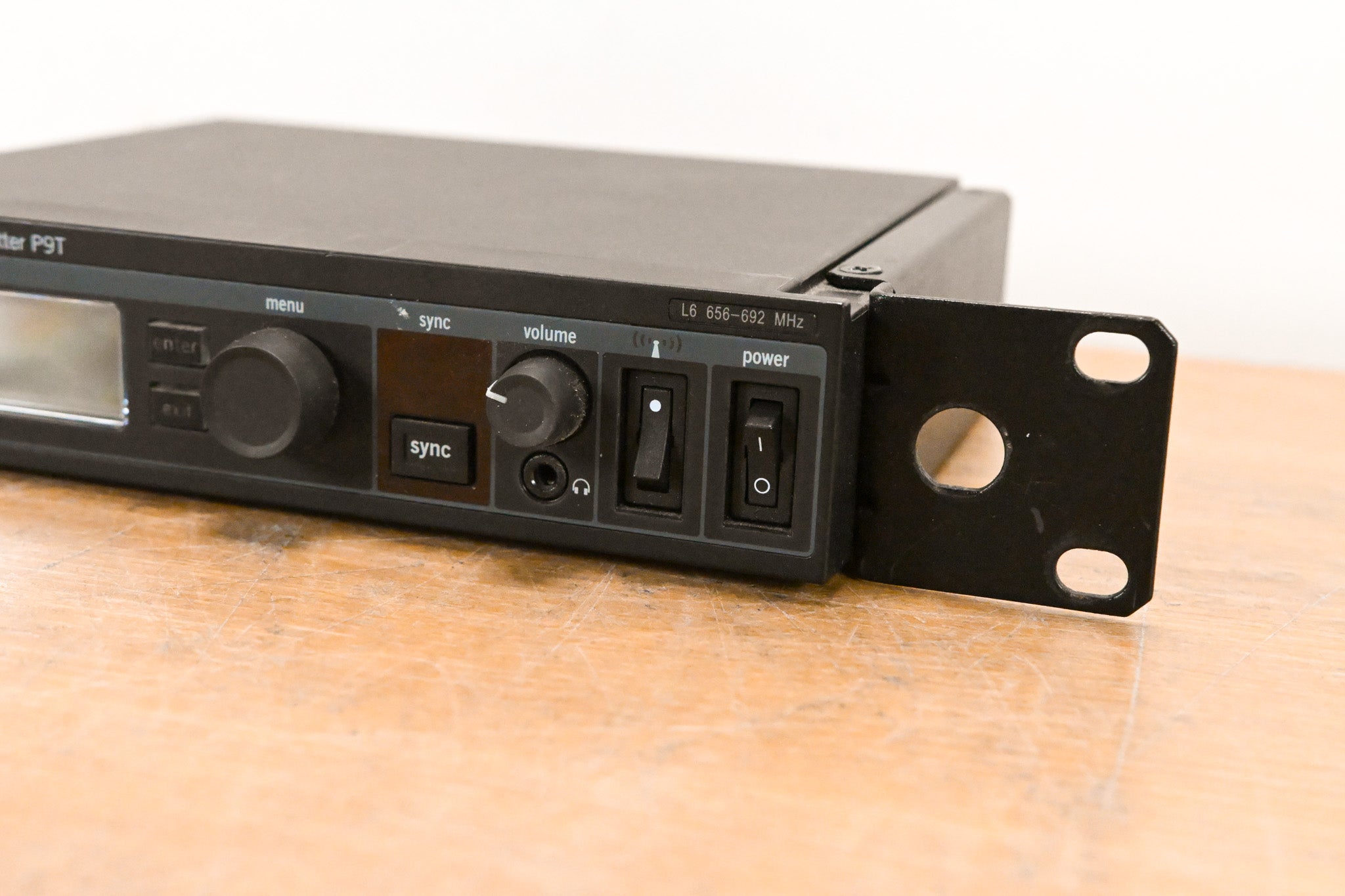 Shure P9T Transmitter for PSM 900 IEM System - L6 Band (NO POWER SUPPLY)