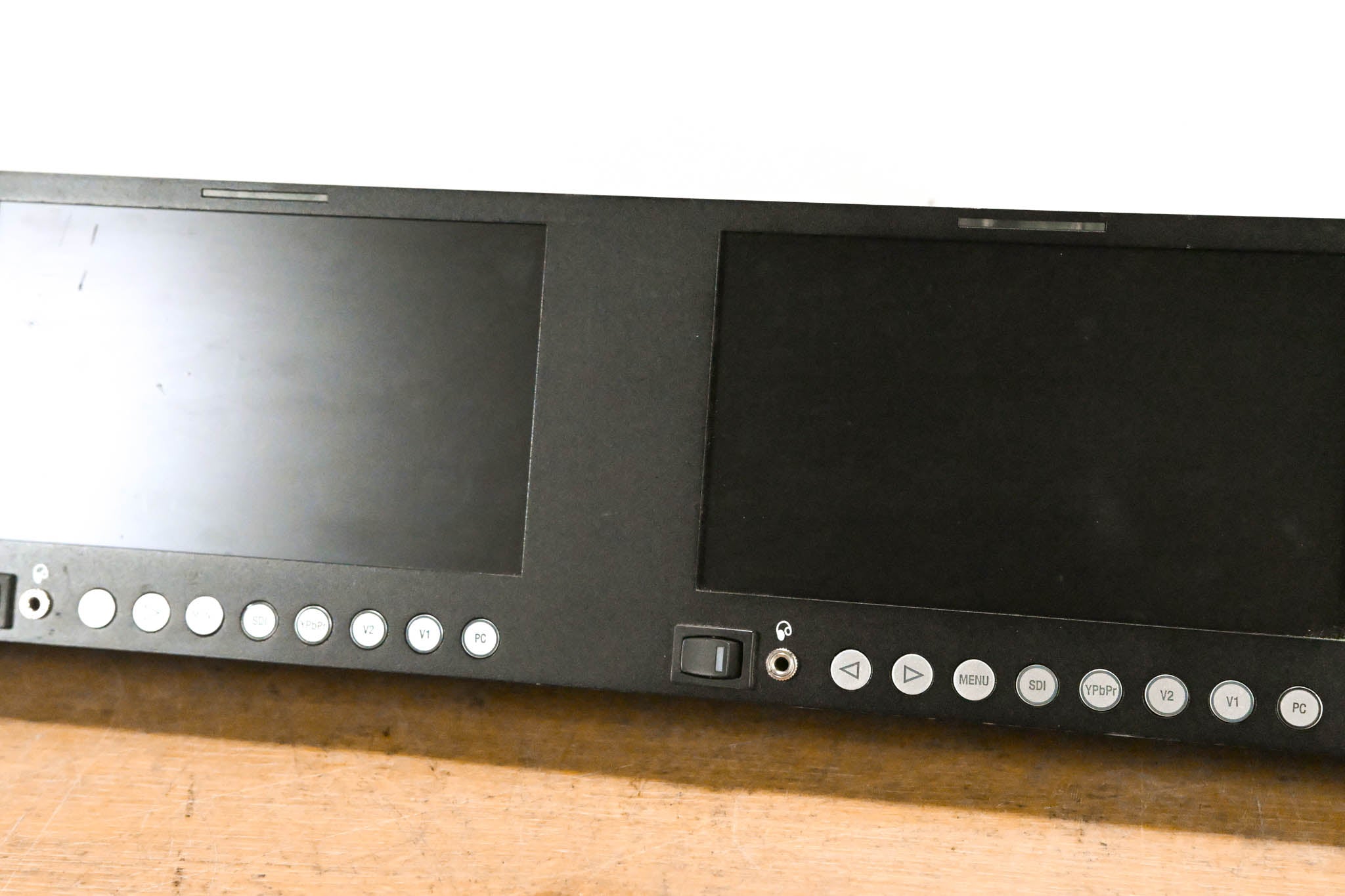 TV One LM-702HDA Dual 7" Rackmount HDTV LCD Monitor (NO POWER SUPPLY)