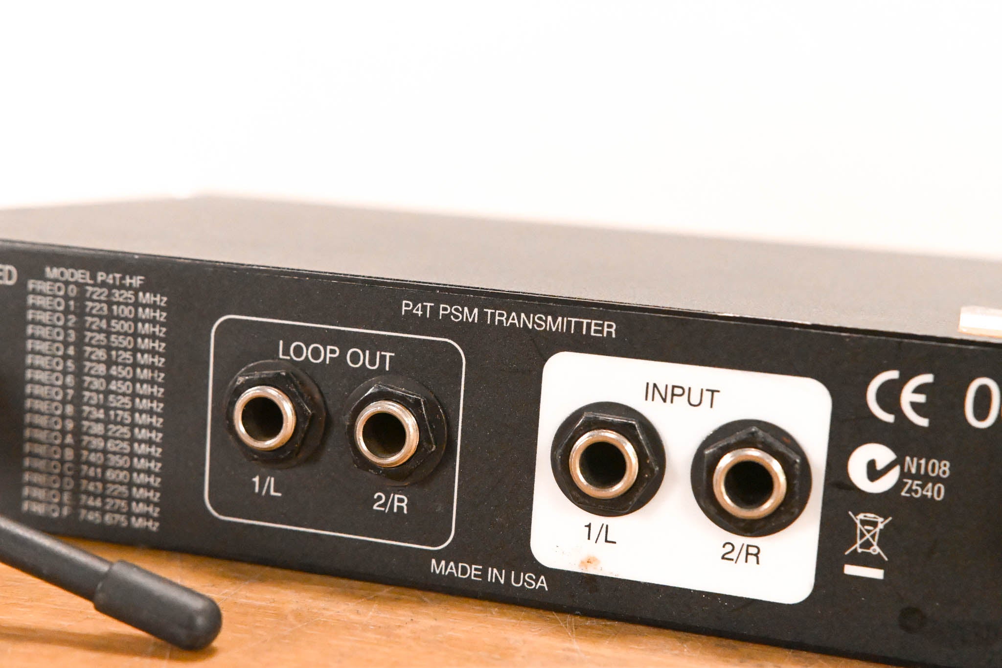 Shure PSM 400 In-Ear Monitoring System - 722-746 MHz (NO POWER SUPPLY)