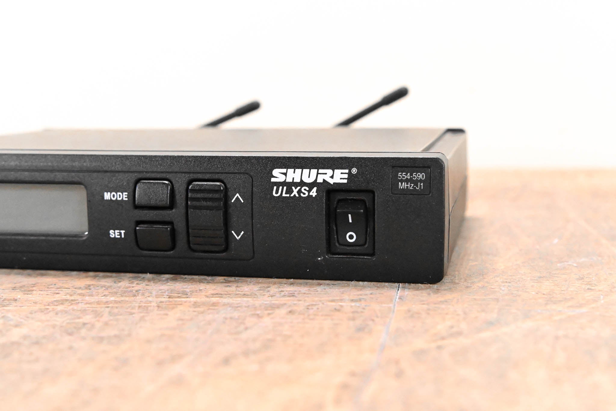 Shure ULXS4 Wireless Receiver - J1 Band: 554-590 MHz (NO POWER SUPPLY)