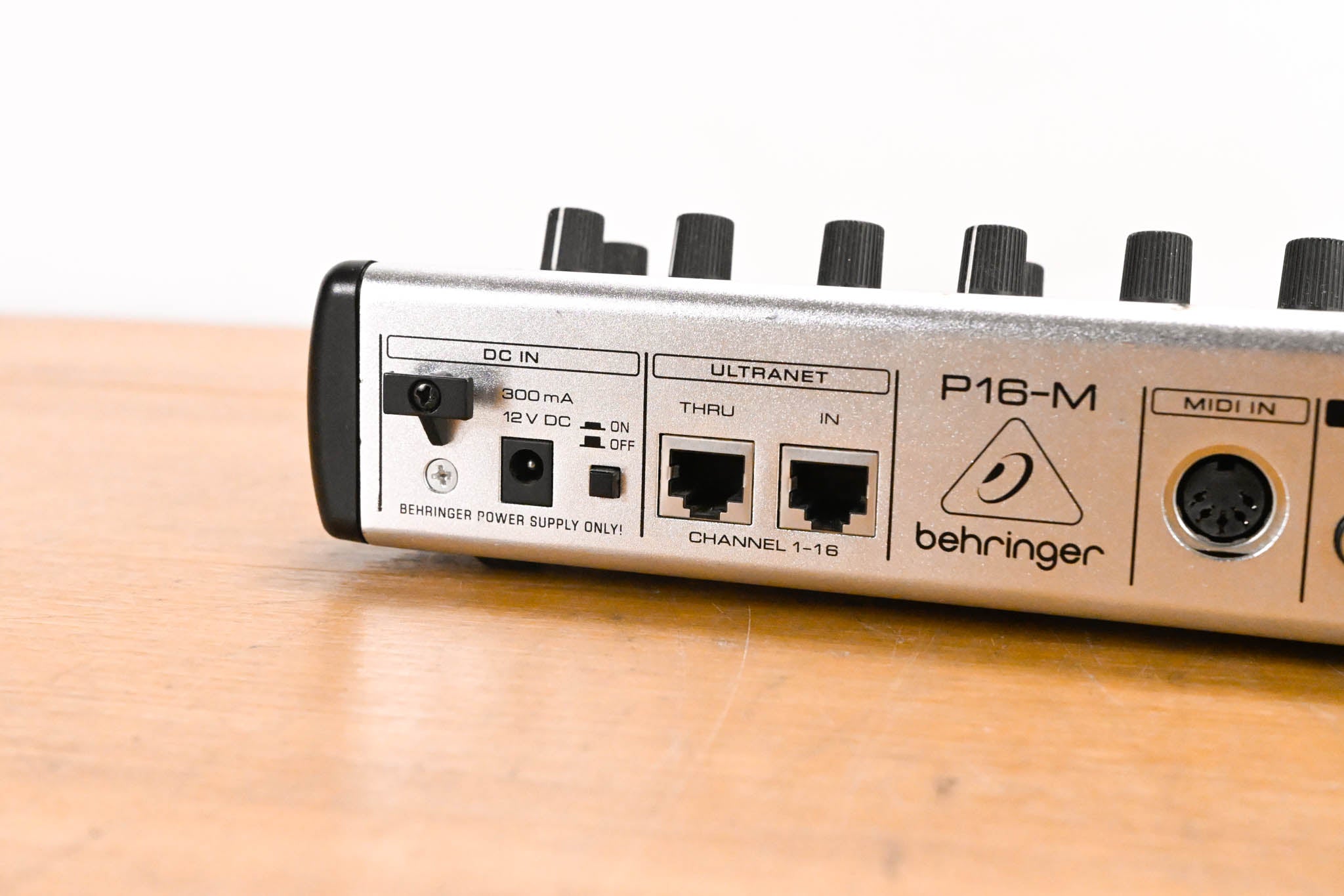 Behringer Powerplay P16-M 16-Channel Digital Personal Mixer