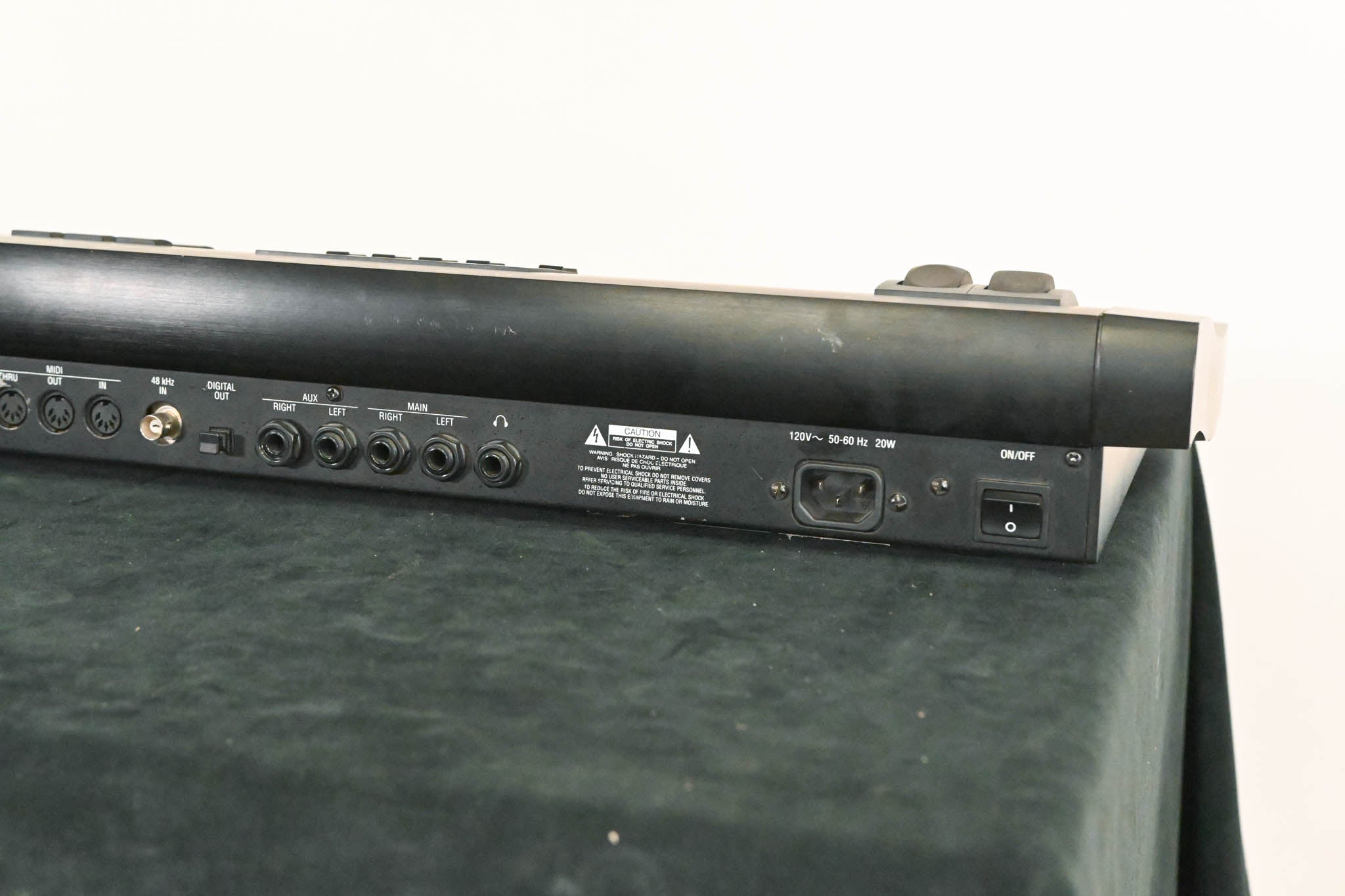 Alesis QS7 76-Key Synthesizer Keyboard