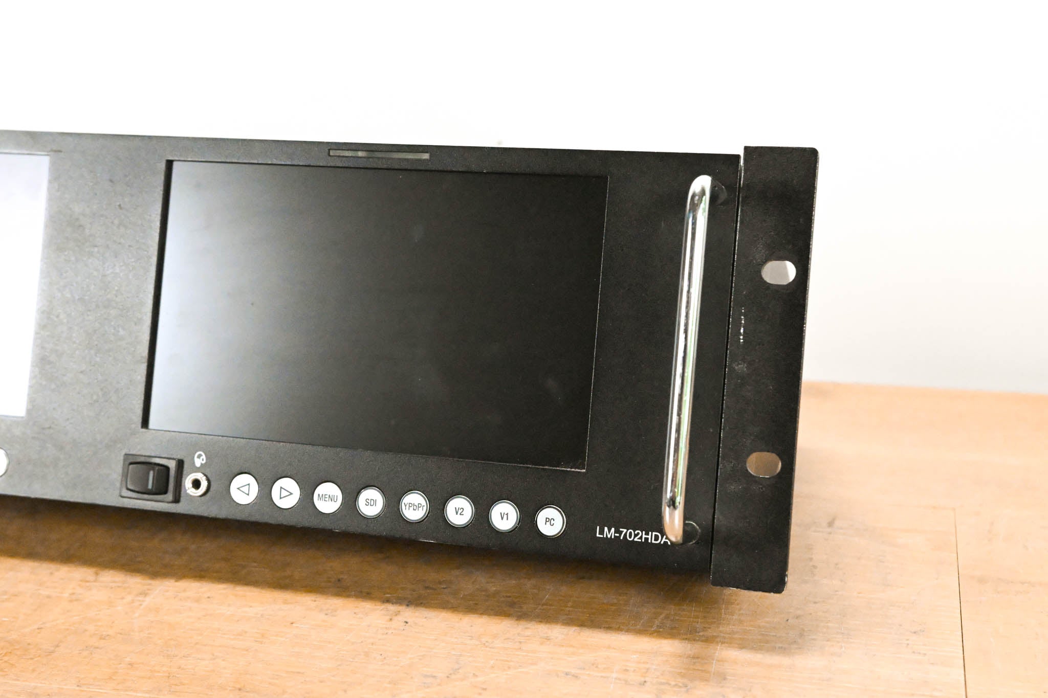 TV One LM-702HDA Dual 7" Rackmount HDTV LCD Monitor (NO POWER SUPPLY)