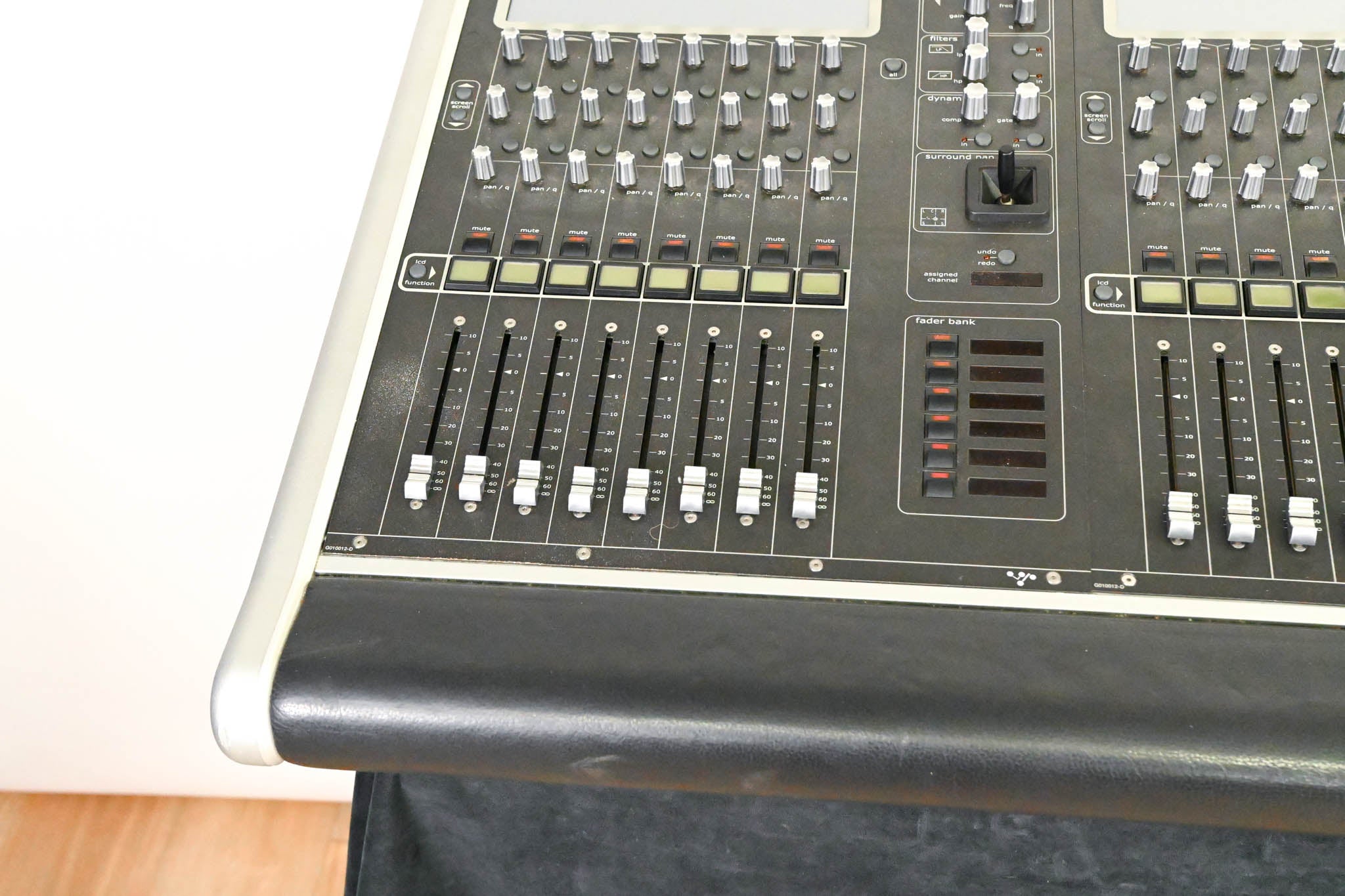 DiGiCo D1 Live Digital Mixing Console CG01MLK