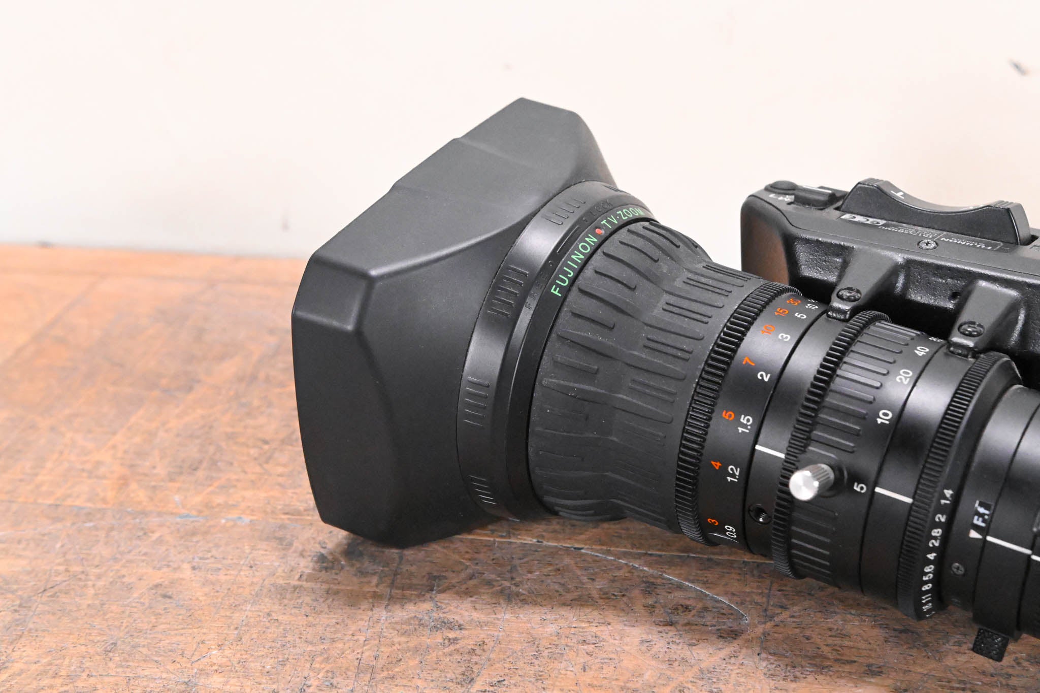 Fujinon Th17x5BRMU Broadcast Zoom Lens - 1:1.4/5-85mm