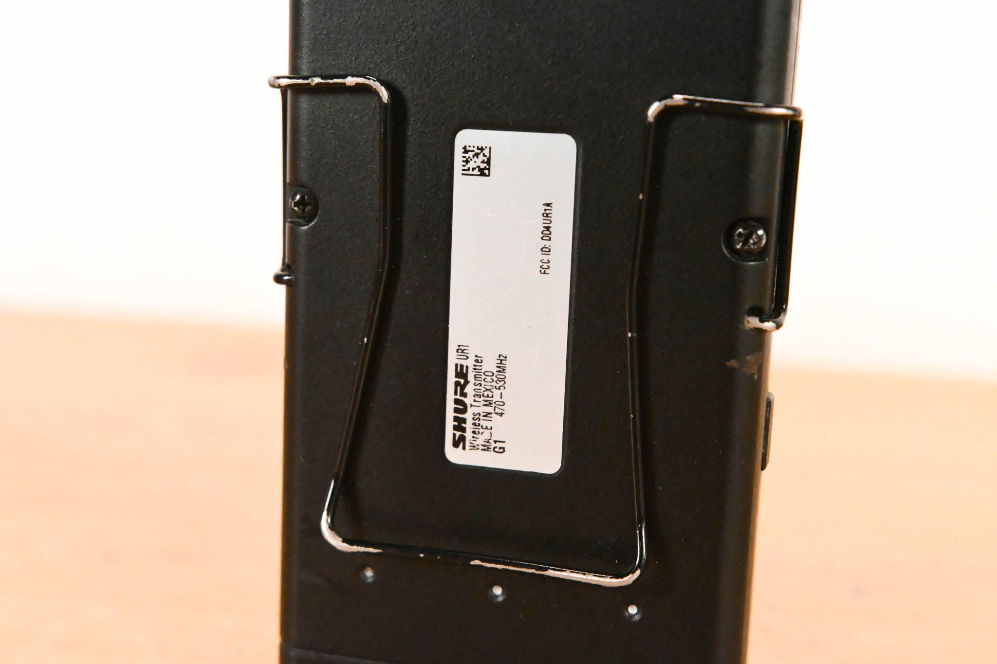 Shure UR4D Dual Wireless Receiver with one UR1 Bodypack - G1