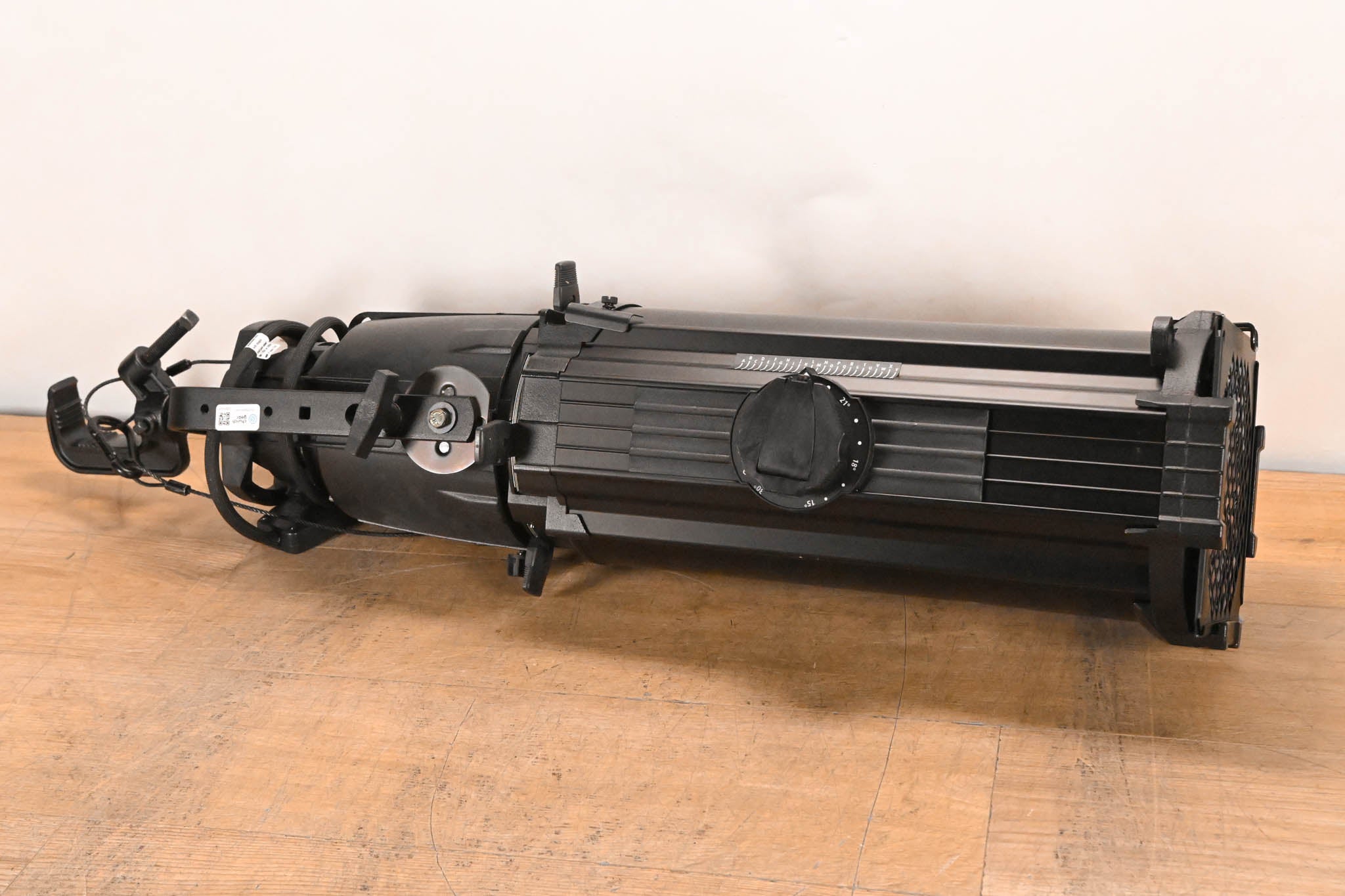 ETC Source Four Zoom 15-30 Degree 750 Ellipsoidal Light