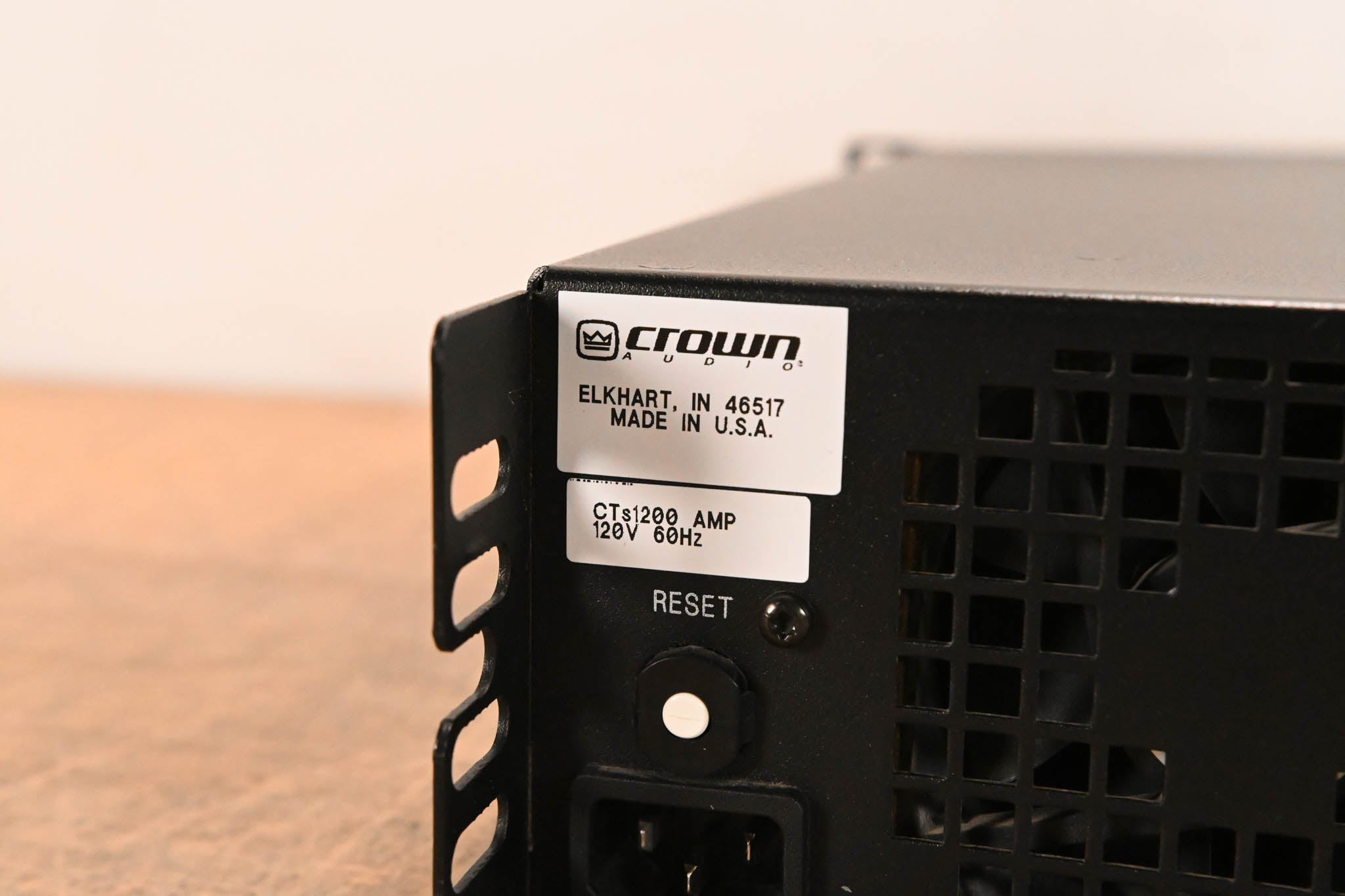 Crown CTs 1200 Two-Channel 600W Power Amplifier