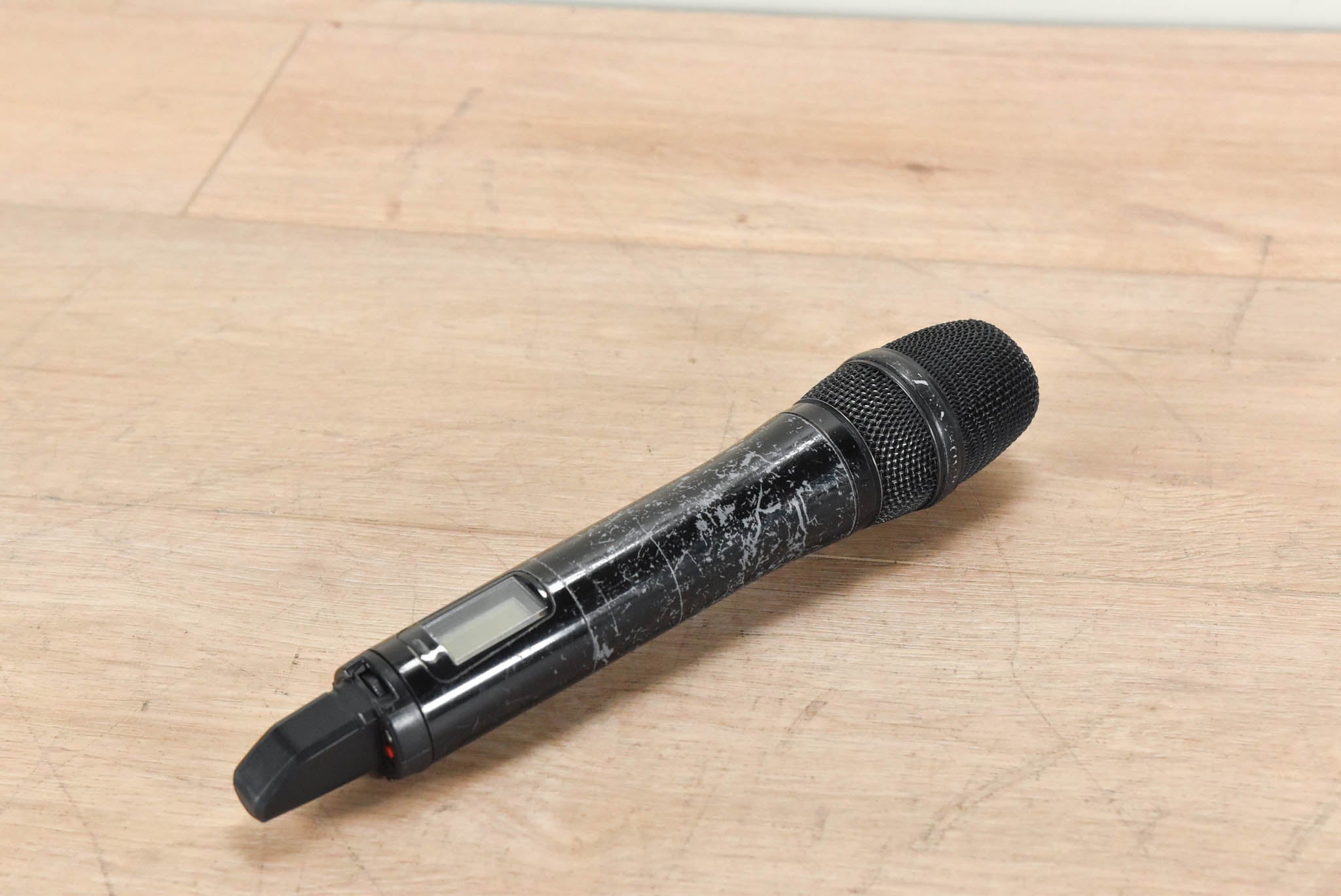 Sennheiser SKM 2000XP Handheld Transmitter w/ e945 Capsule - 516-558 MHz