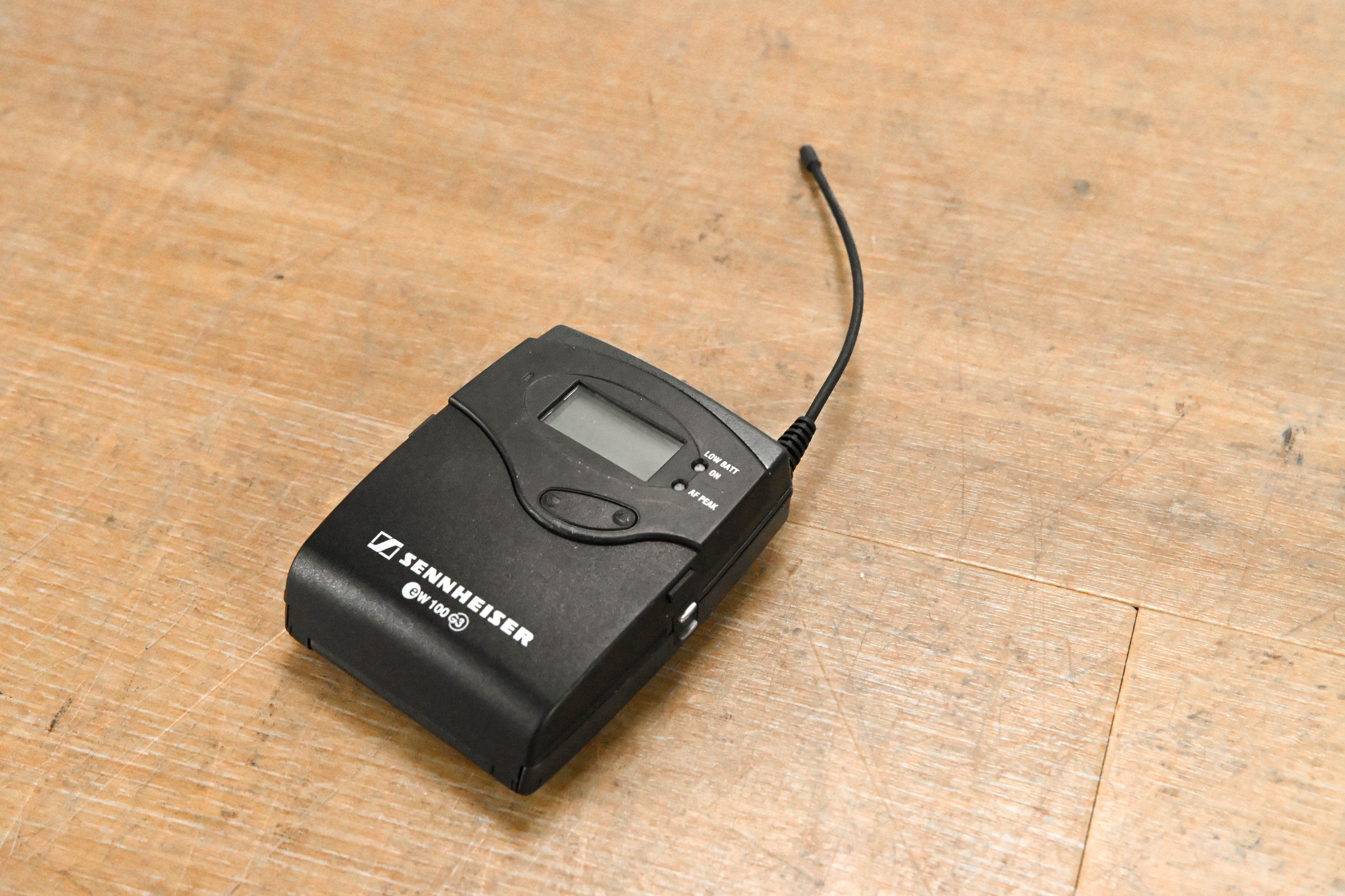 Sennheiser SK 100 G3 Wireless Bodypack Transmitter A Range: 516-558 MHz