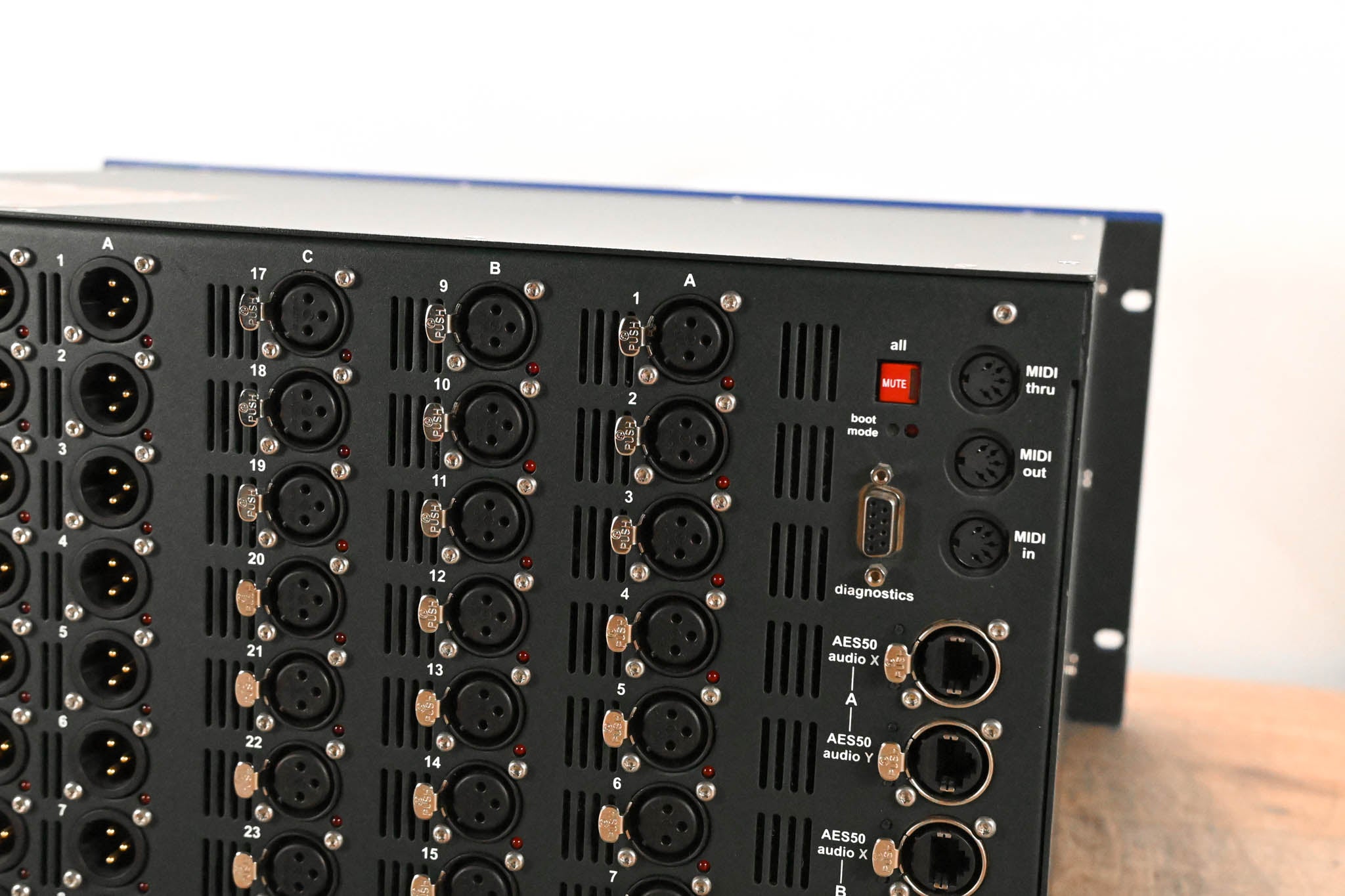 Midas DL231 24x24 Active Microphone Splitter