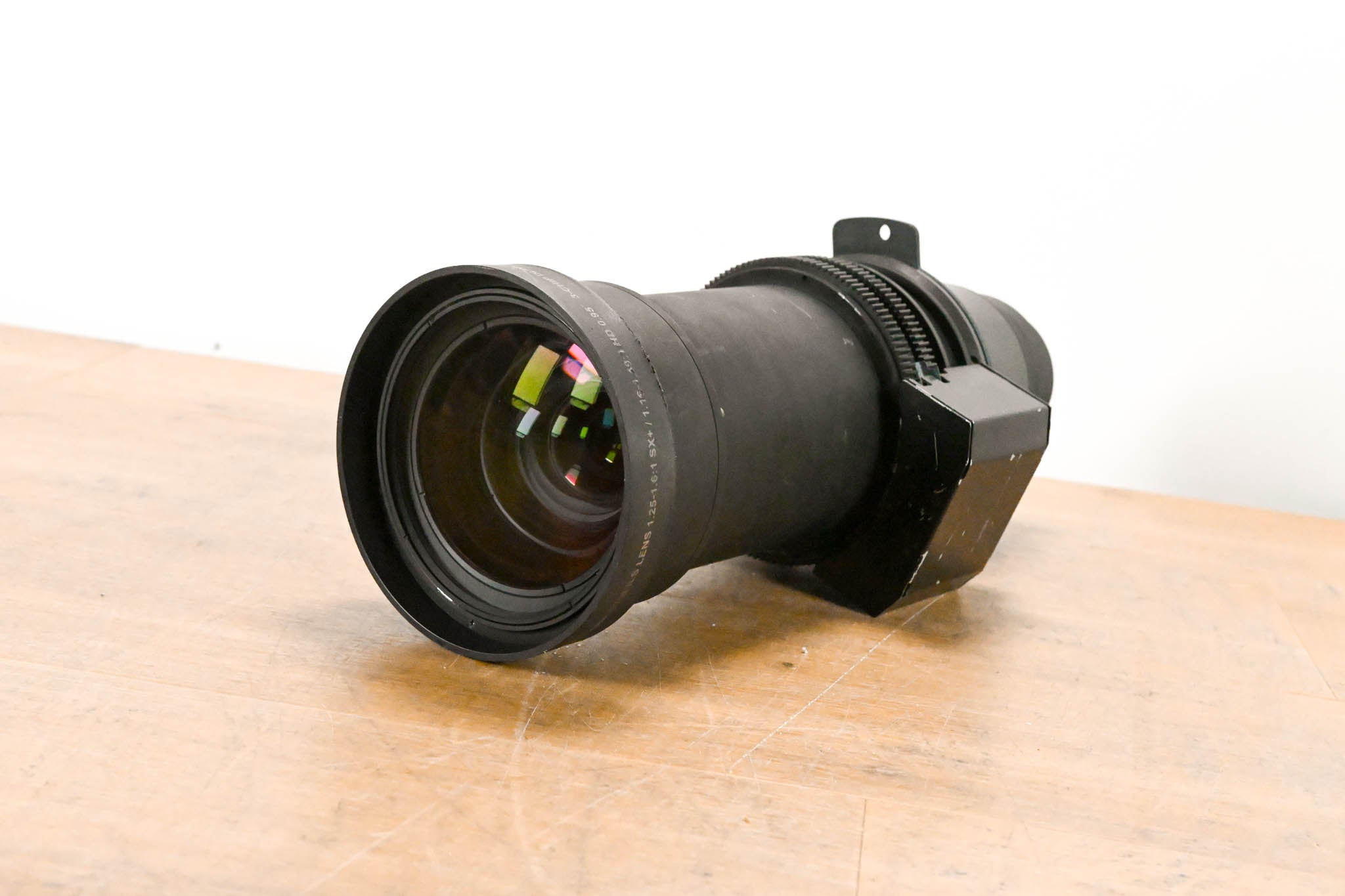 Christie ILS LENS 1.25-1.6:1 SX+/1.16-1.49:1 HD 0.95 3-Chip DLP Lens