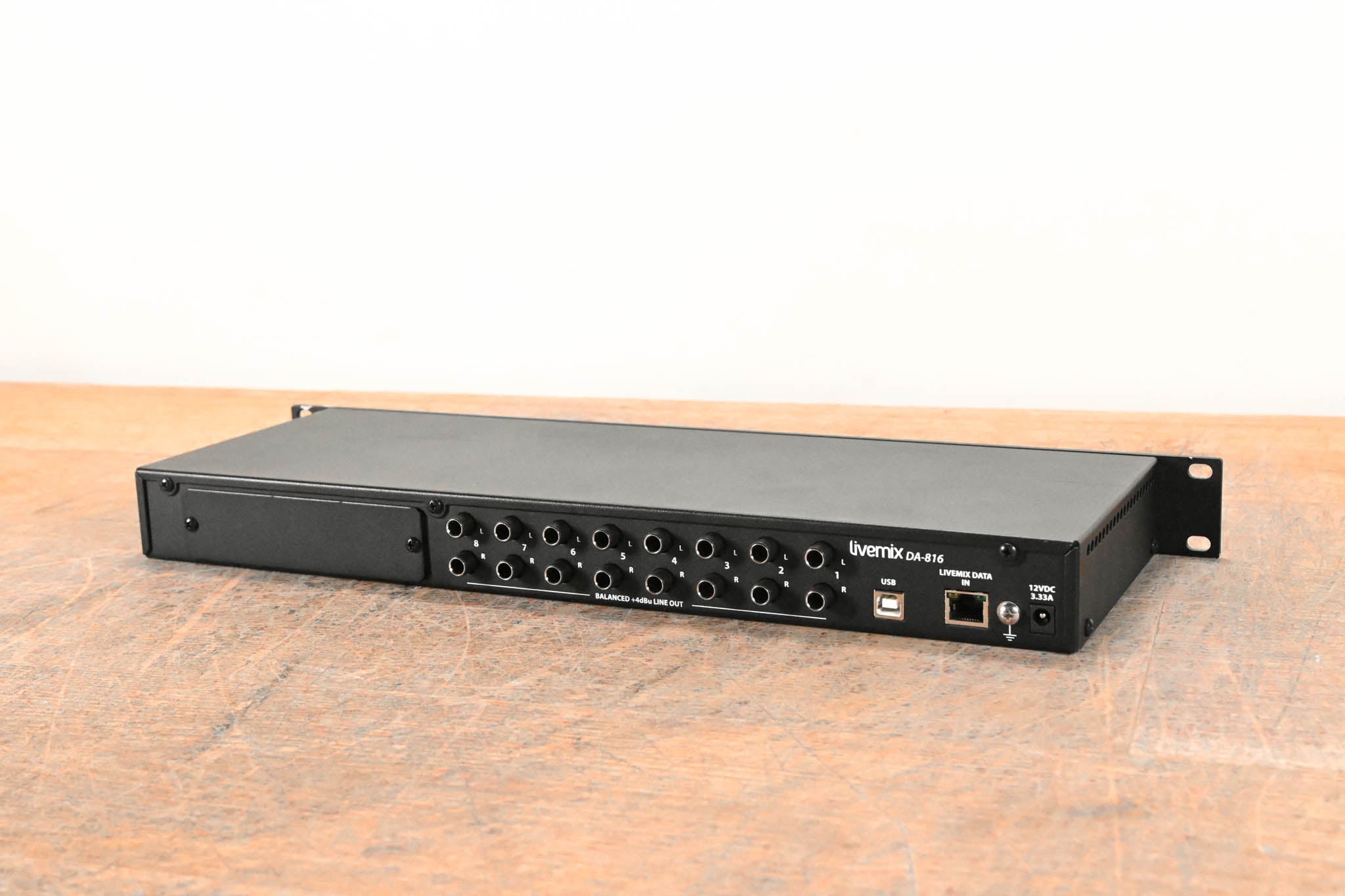 Digital Audio Labs Livemix DA-816 8-Channel Analog Output Unit