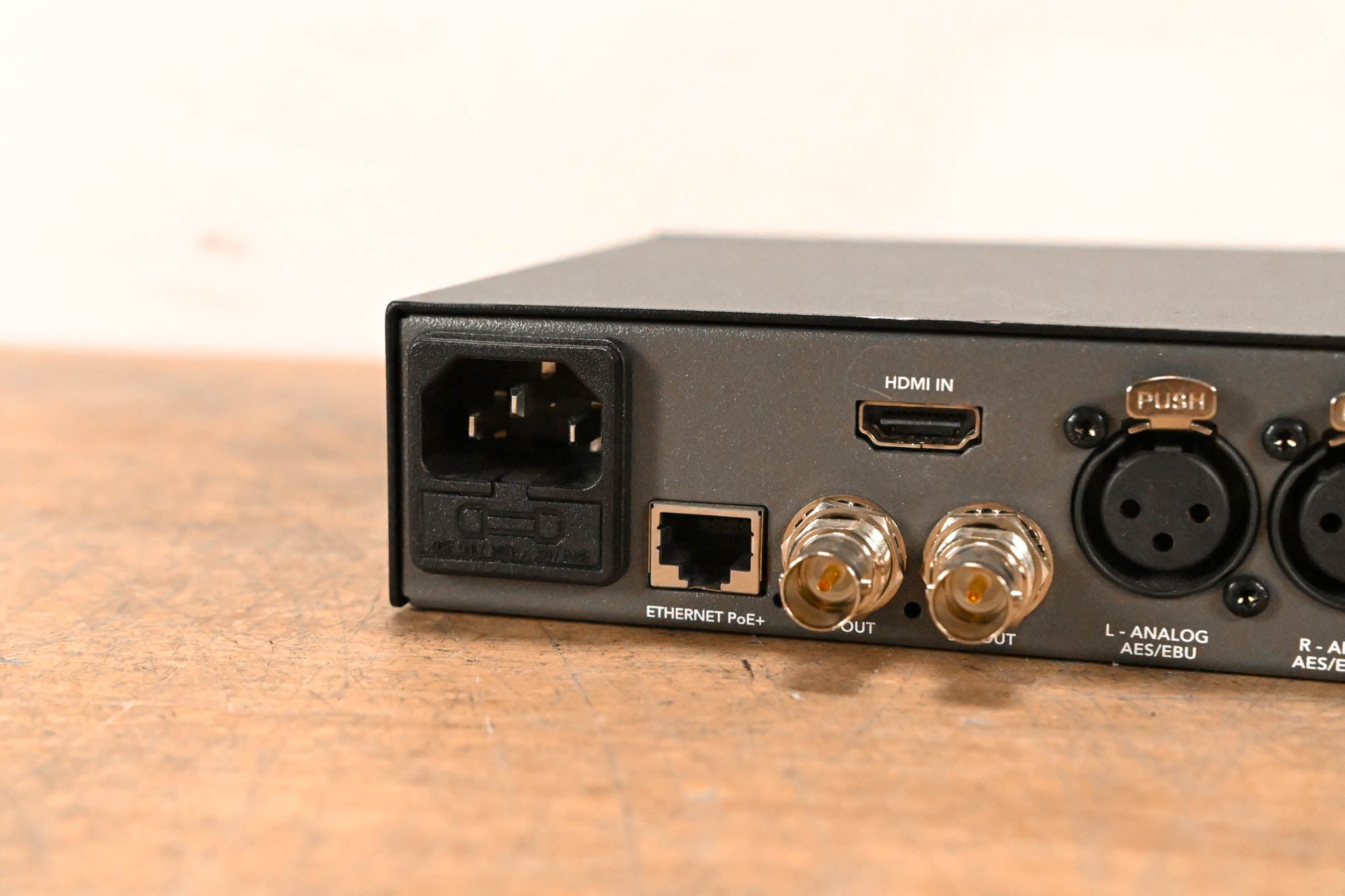 Blackmagic Design Teranex Mini HDMI to SDI 12G